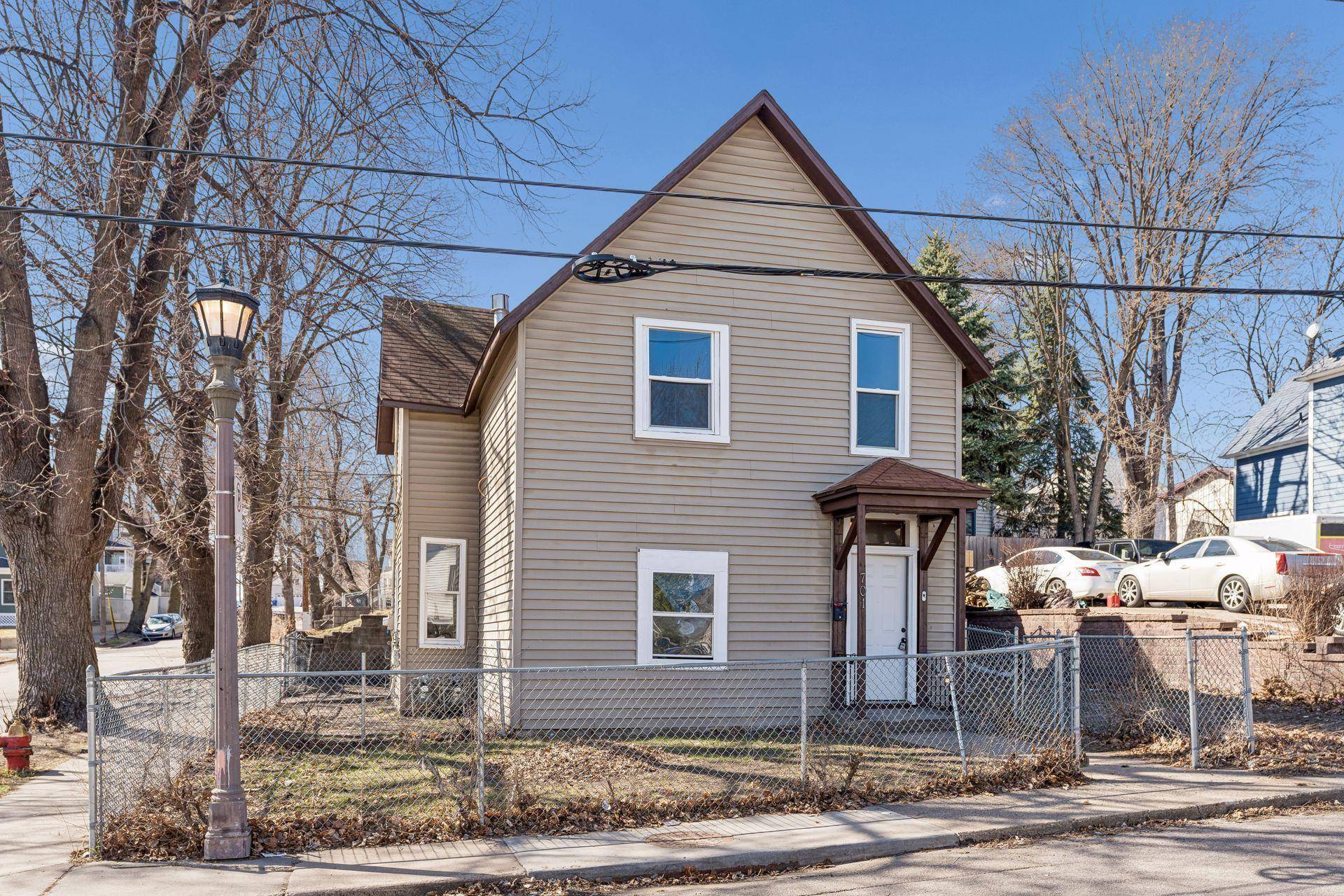 701 Desoto ST, Saint Paul, MN 55130
