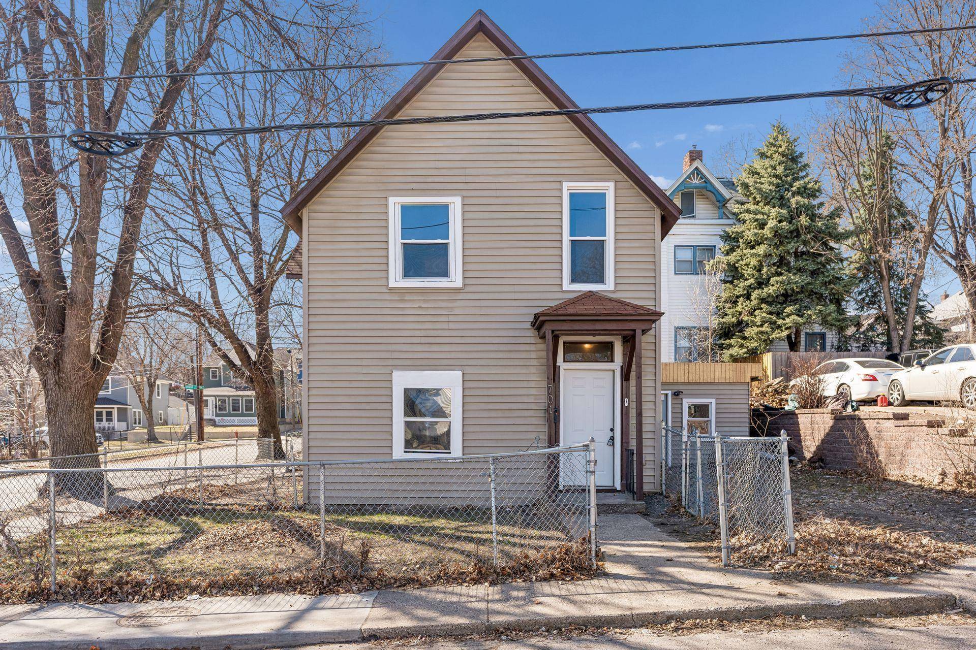 701 Desoto ST, Saint Paul, MN 55130
