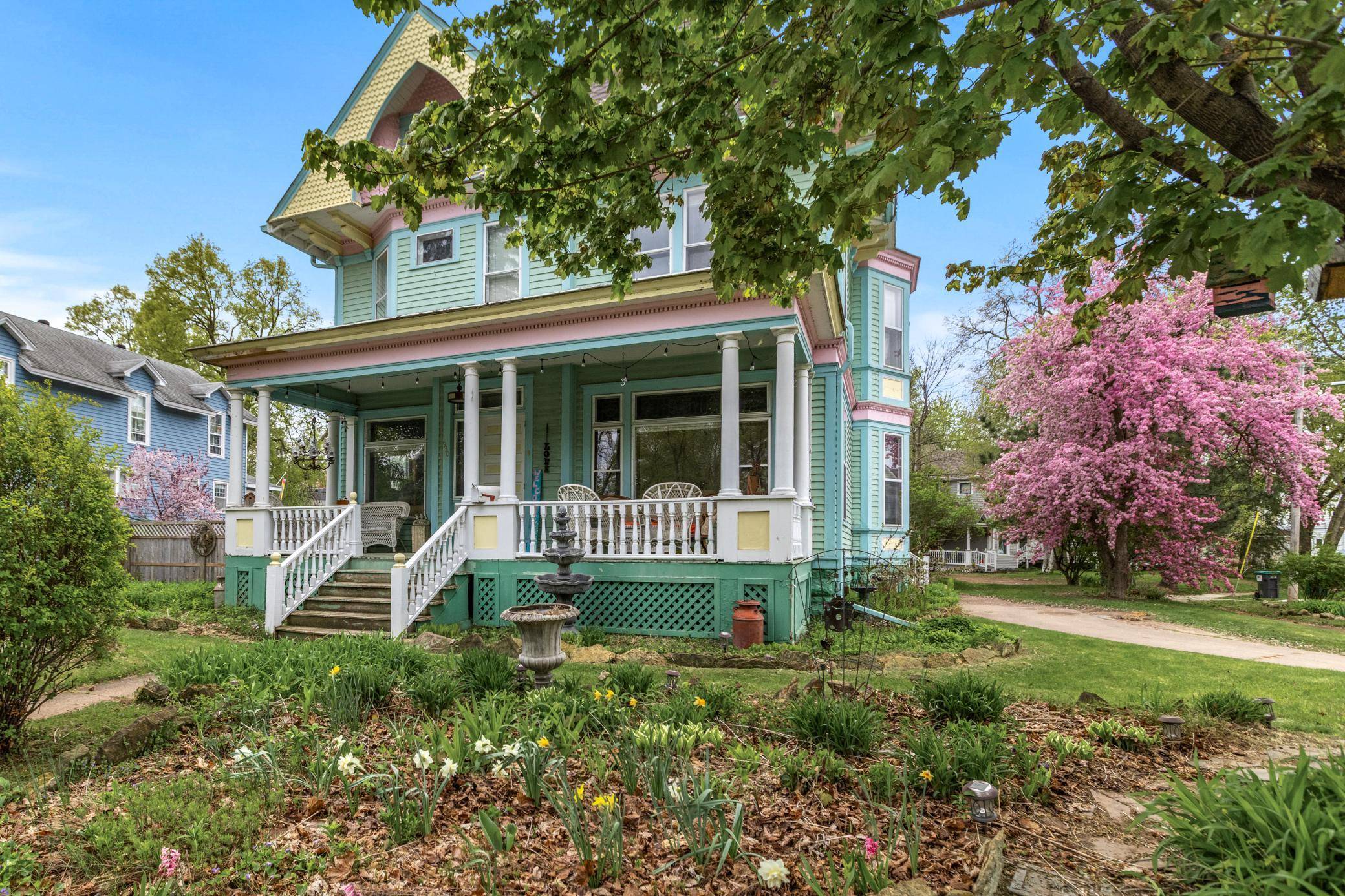 930 3rd AVE, Eau Claire, WI 54703