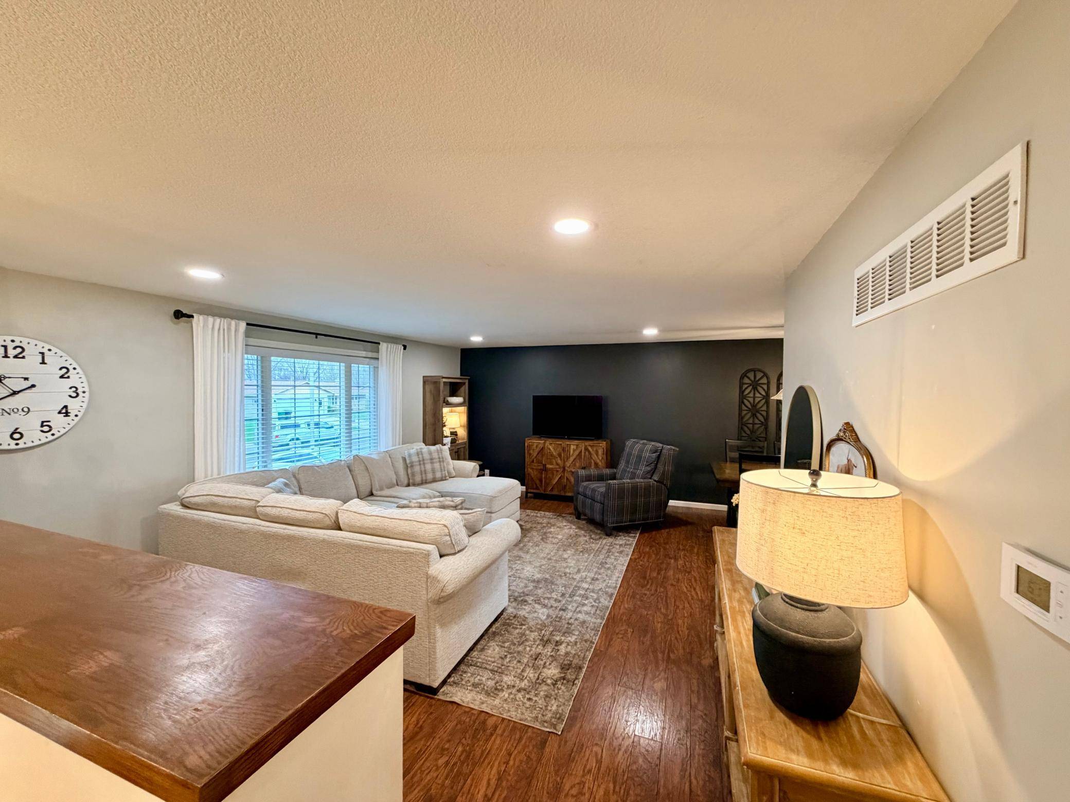 1511 Eckerson DR, Worthington, MN 56187