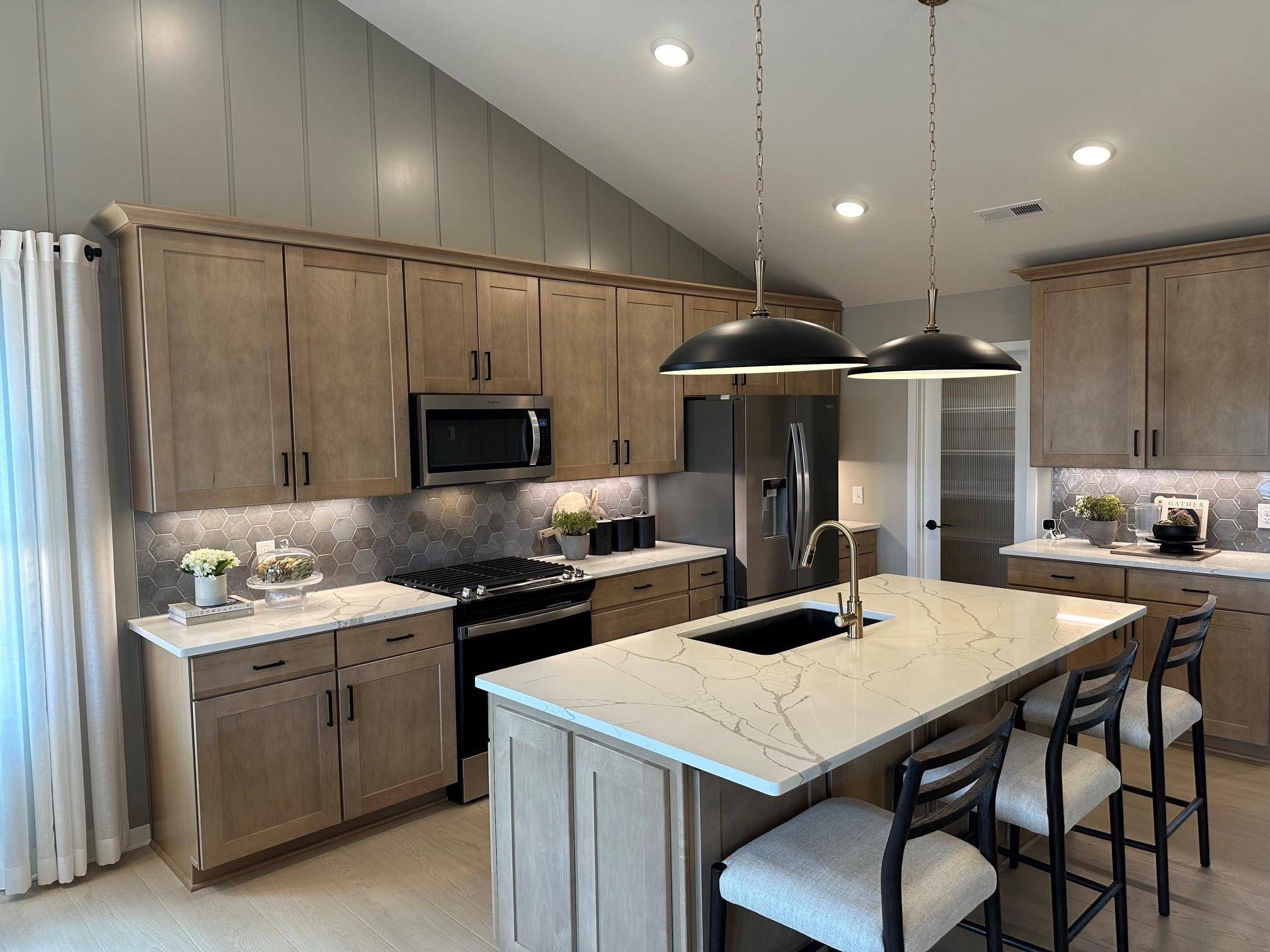 8810 63rd ST S, Cottage Grove, MN 55016
