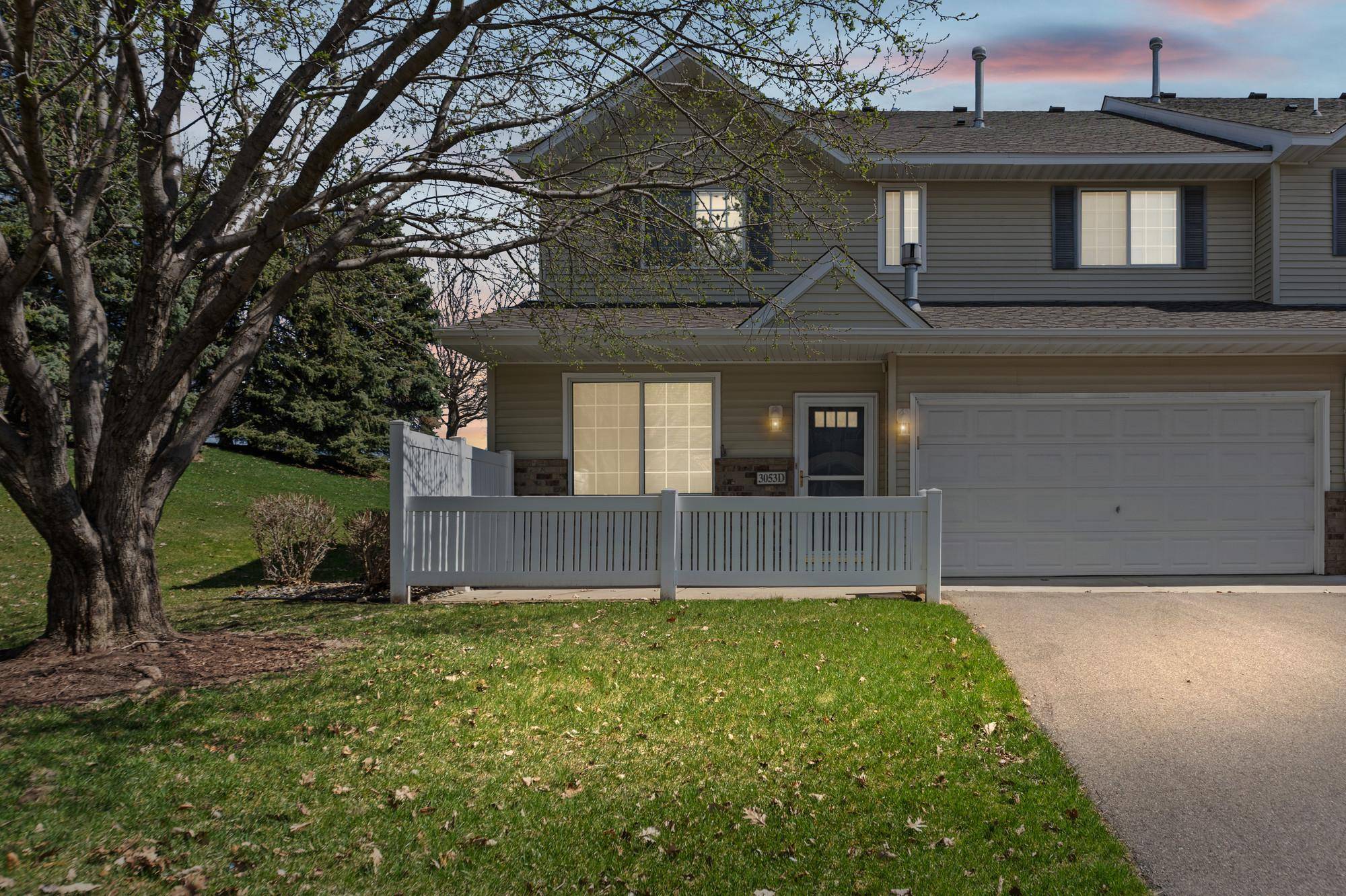 3053 Juniper LN #D, Woodbury, MN 55125