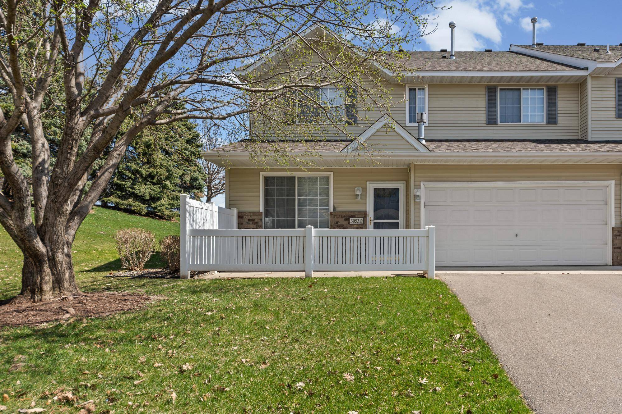 3053 Juniper LN #D, Woodbury, MN 55125