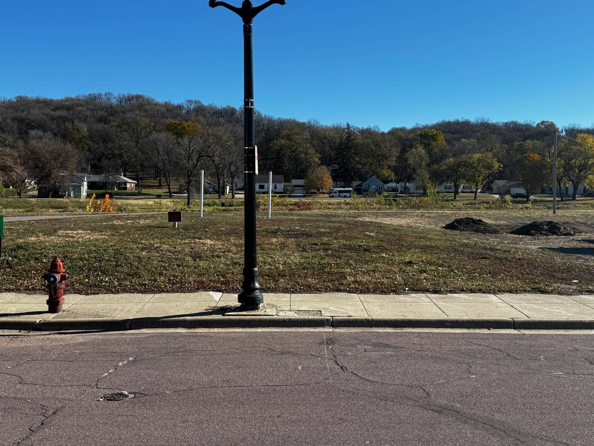 520 1st ST, Jackson, MN 56143