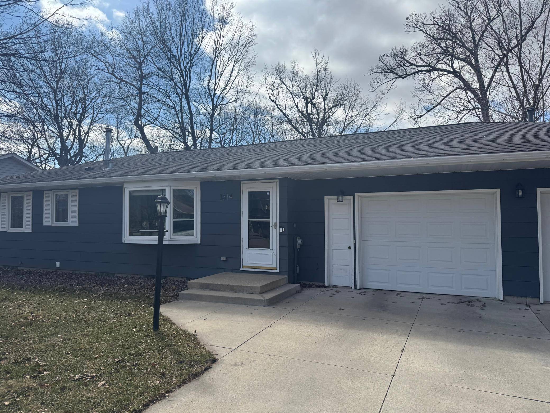 1314 Leif AVE NW, Owatonna, MN 55060