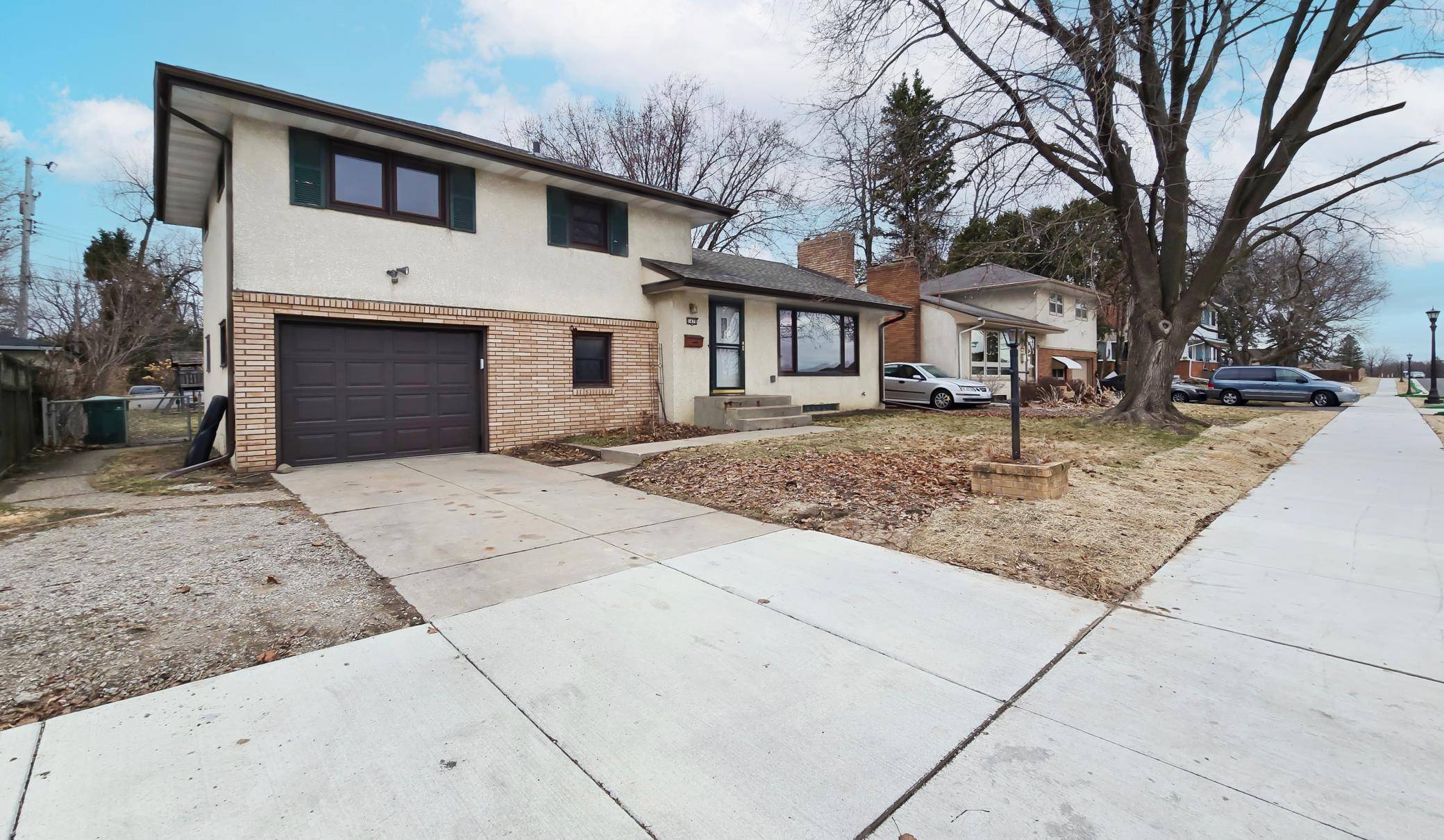 1479 Winthrop ST N, Saint Paul, MN 55119