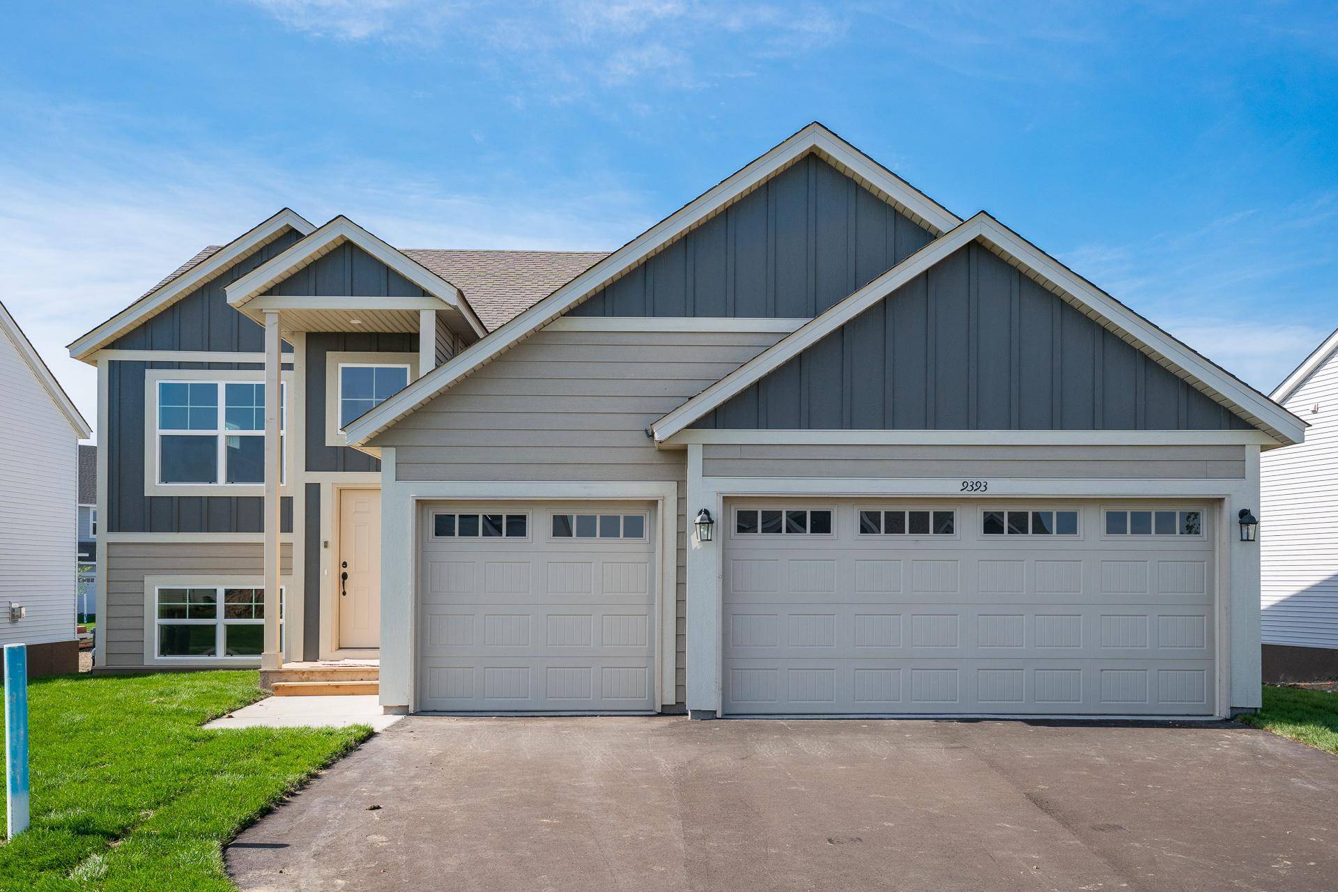 983 Willow Glen AVE, Somerset, WI 54025