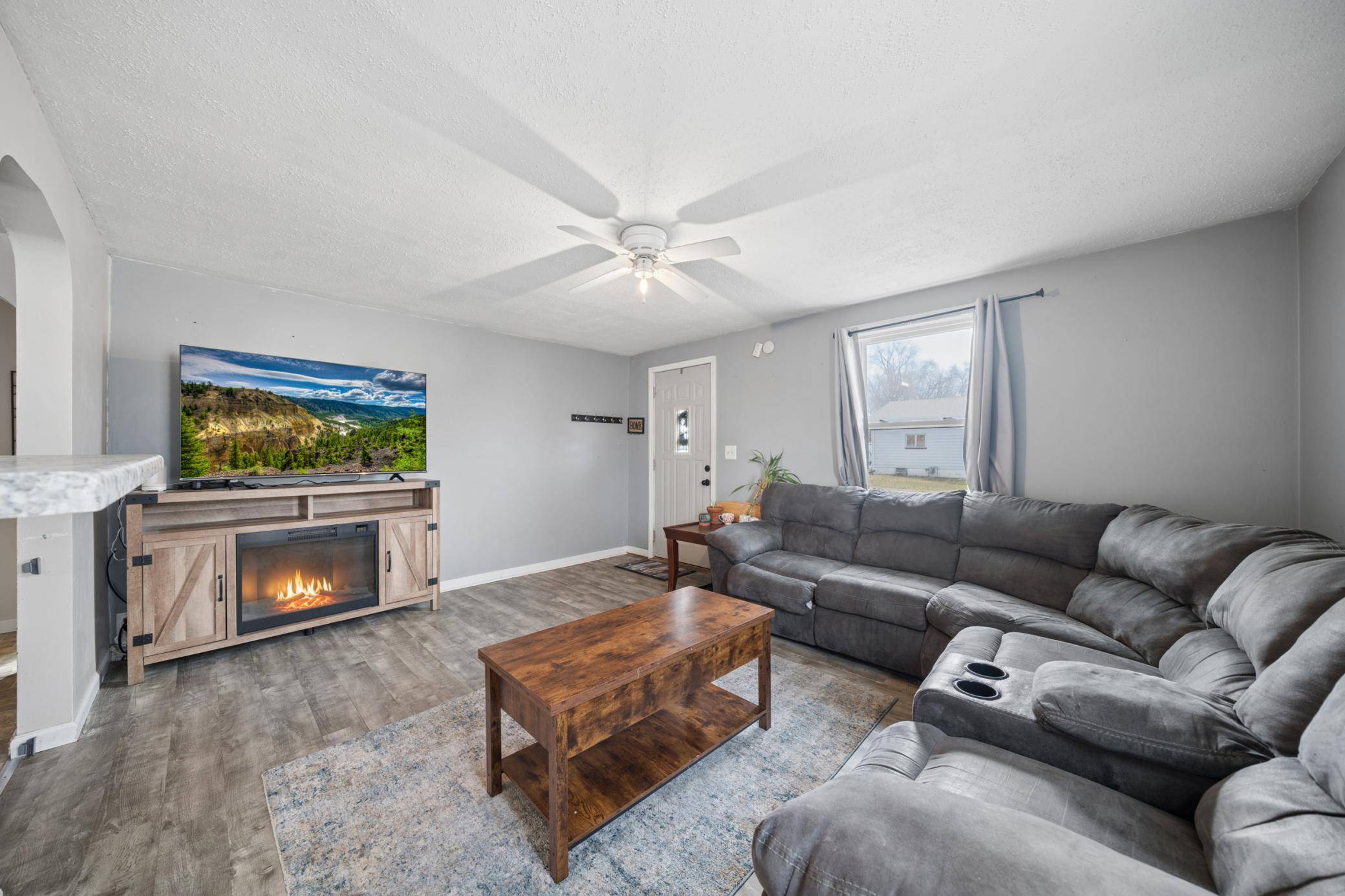 205 E 11th ST, Fairmont, MN 56031