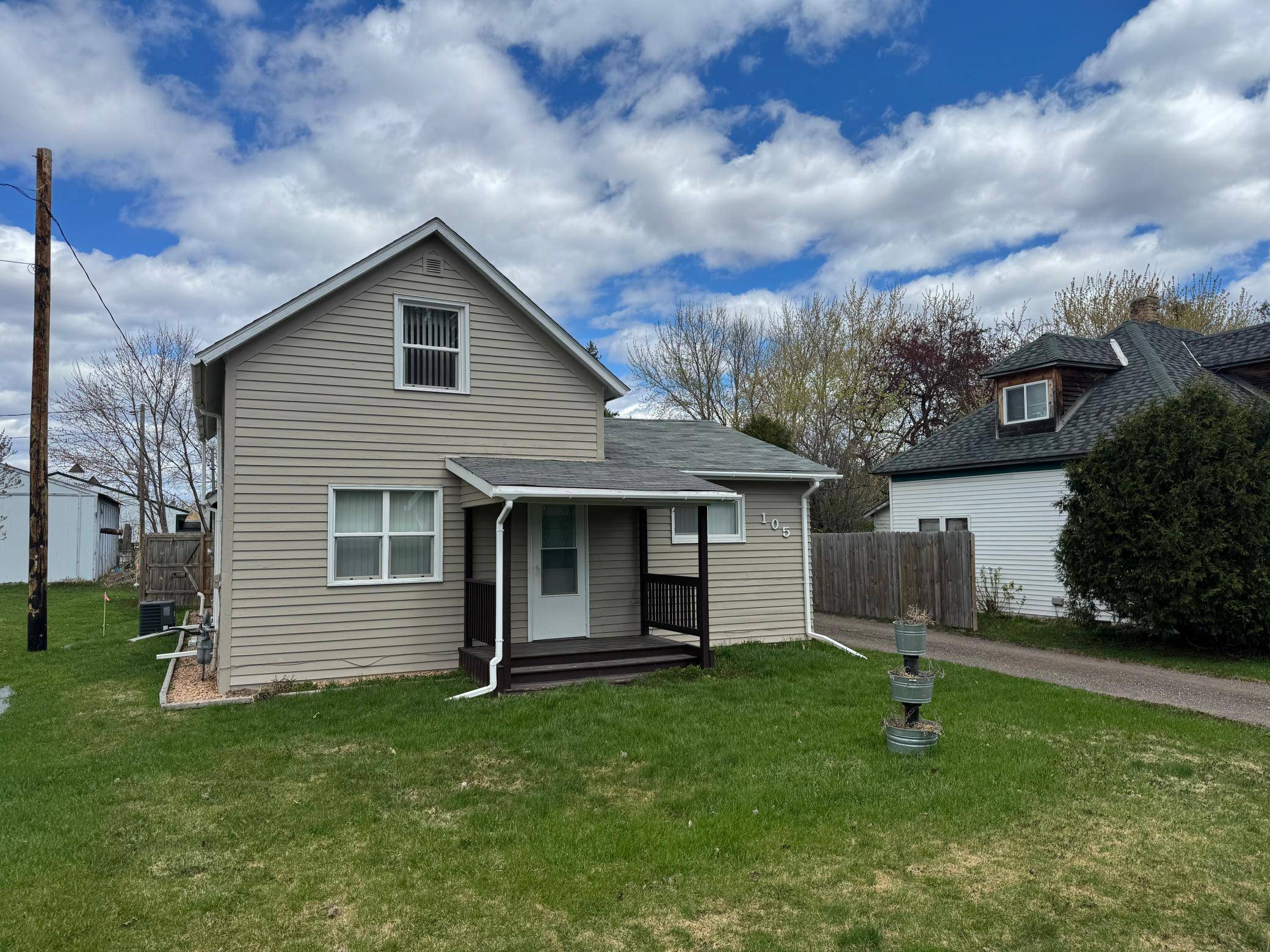 105 3rd ST SE, Hinckley, MN 55037