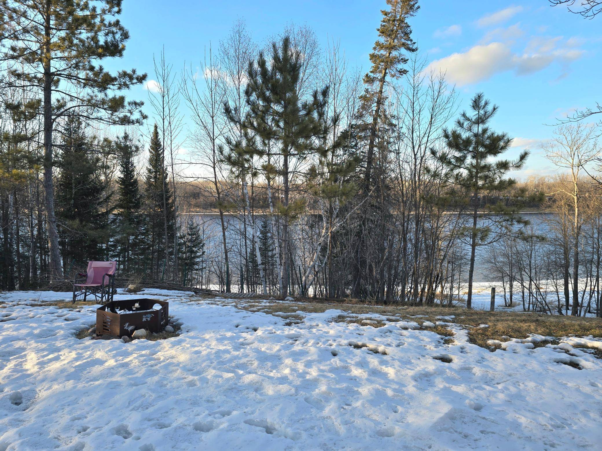 312 Shorewood DR, International Falls, MN 56649