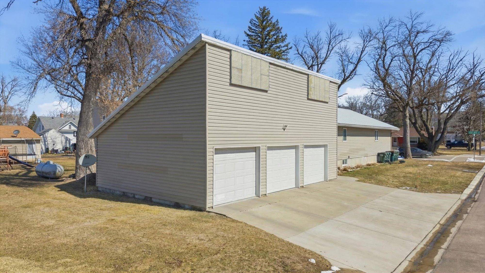 226 3rd AVE S, Brownton, MN 55312