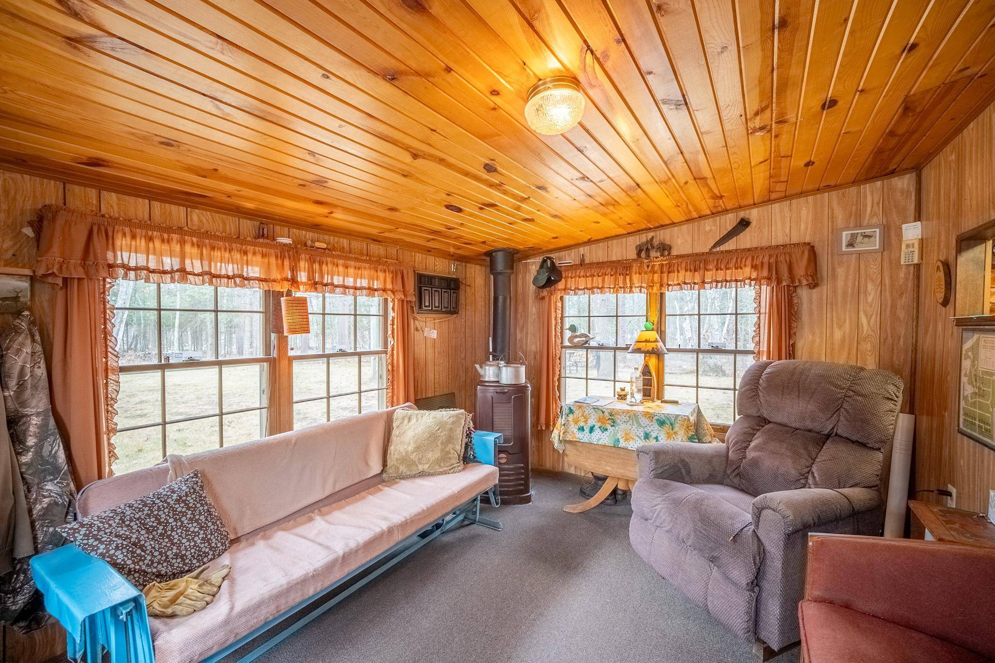 38549 Arrow Wood CT, Sturgeon Lake, MN 55783