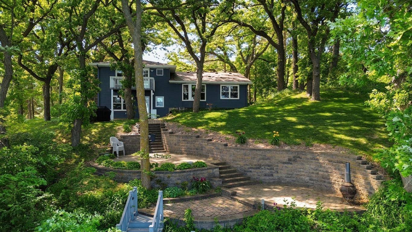 6401 24th ST NE, Willmar, MN 56201