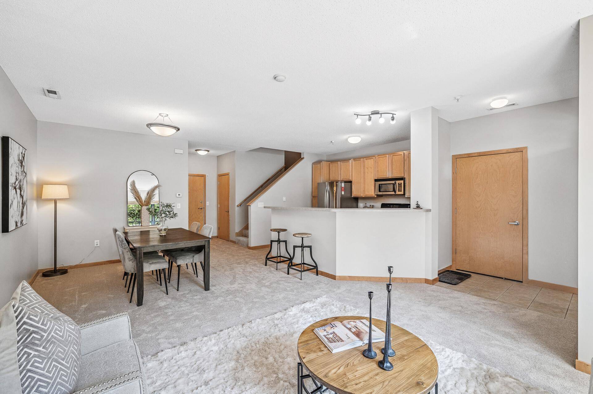 820 Emerald ST #110, Saint Paul, MN 55114