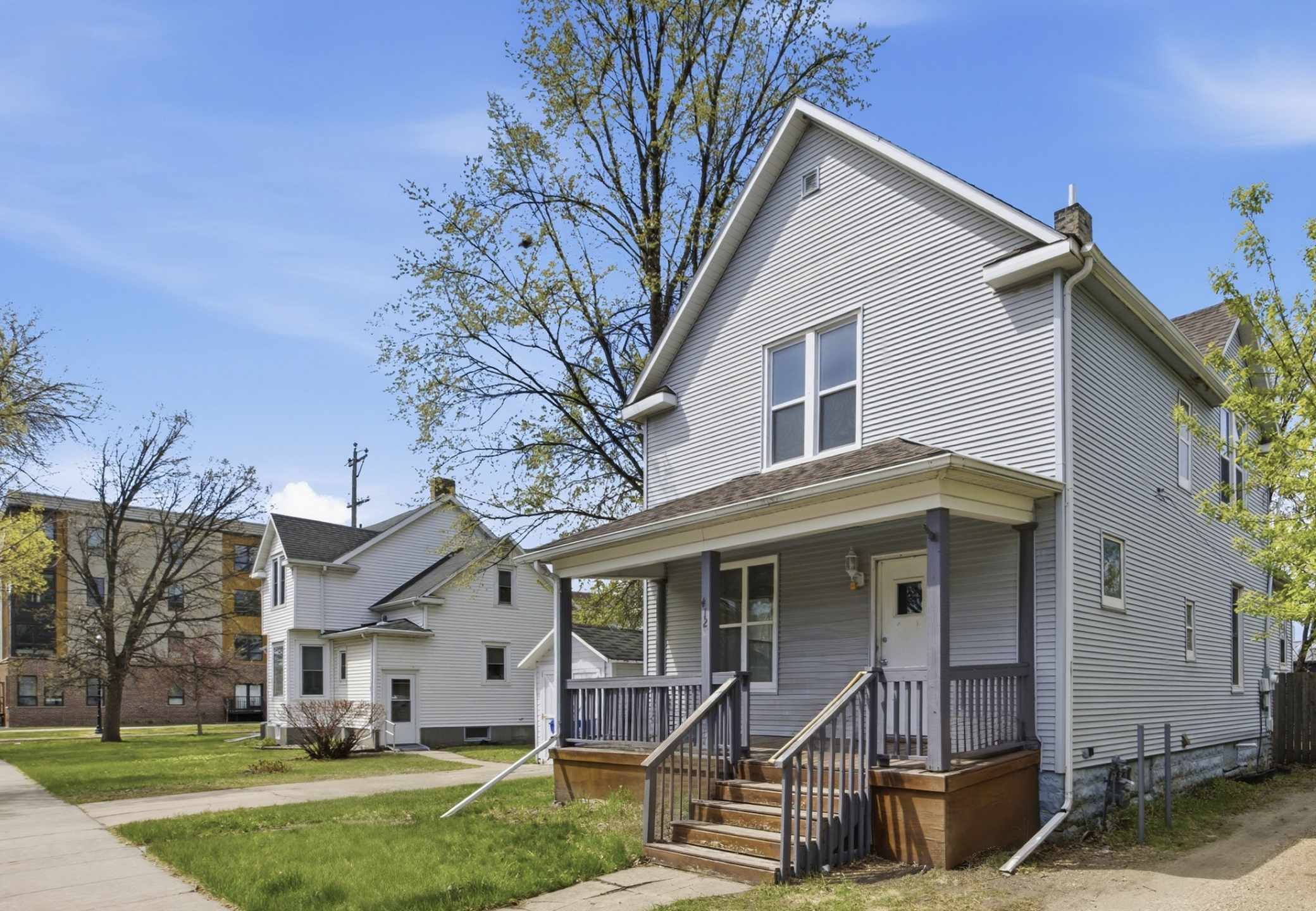 412 12th ST N, Fargo, ND 58102