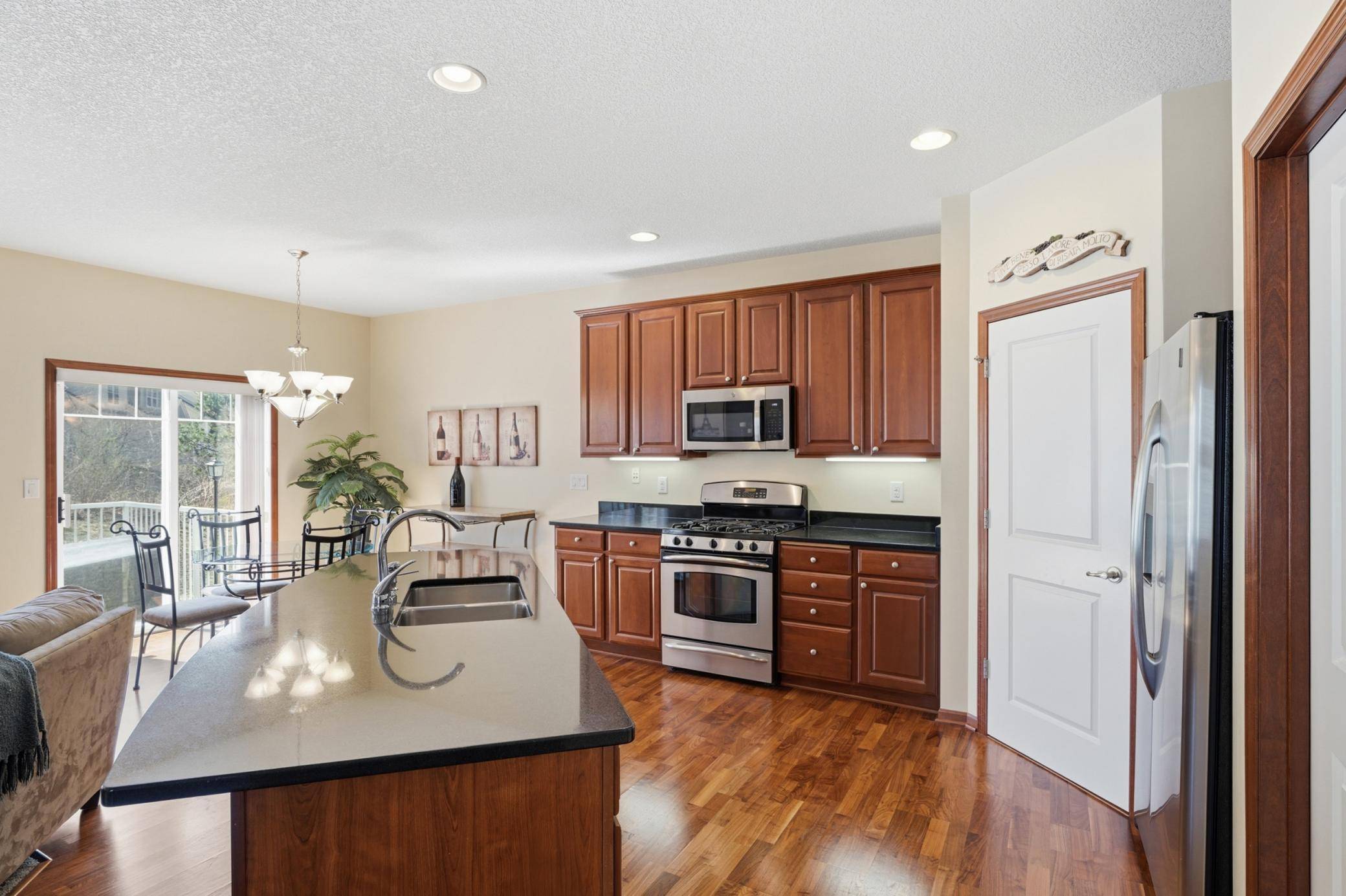 2156 Cedar Grove TRL, Eagan, MN 55122