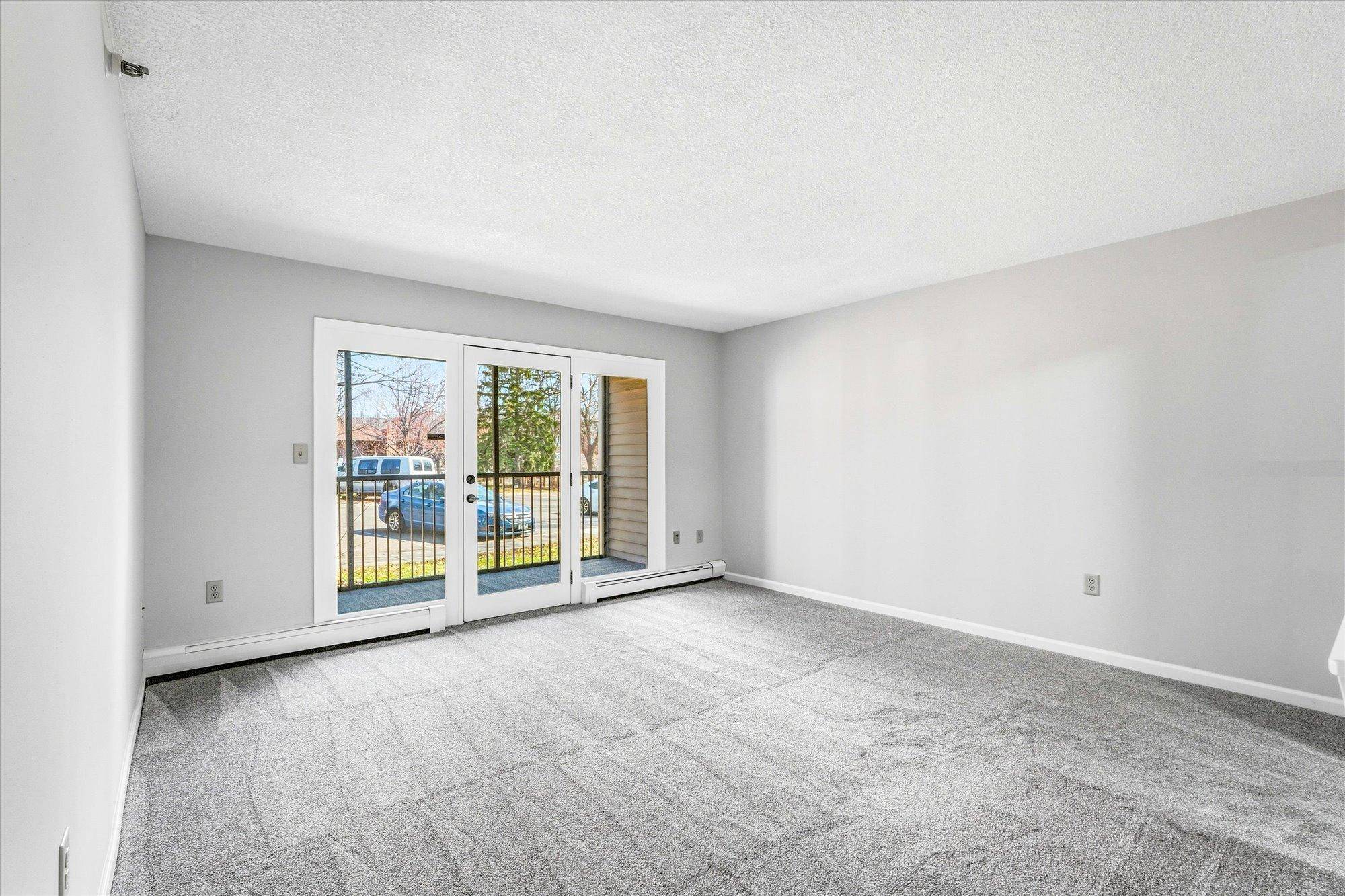 3150 Glen Oaks AVE #105A, White Bear Lake, MN 55110