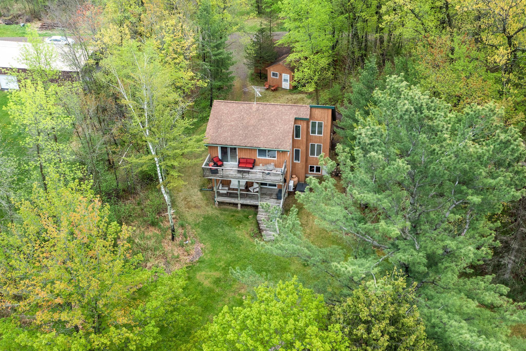 2225 Sunnyside LN, Luck, WI 54853