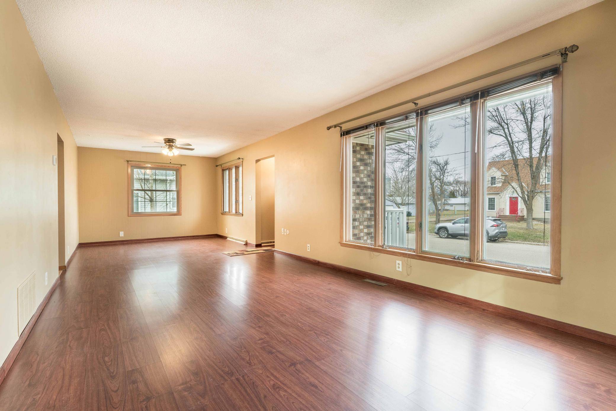 105 Kentucky AVE, Hoffman, MN 56339