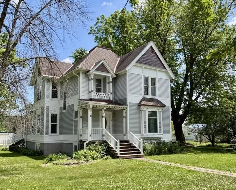 411 2nd ST, Lyle, MN 55953
