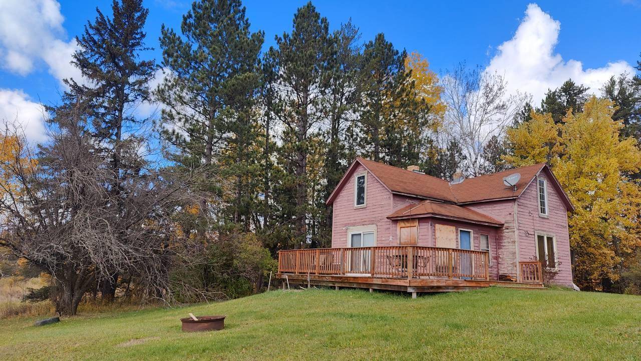 10478 Leander RD, Angora, MN 55703