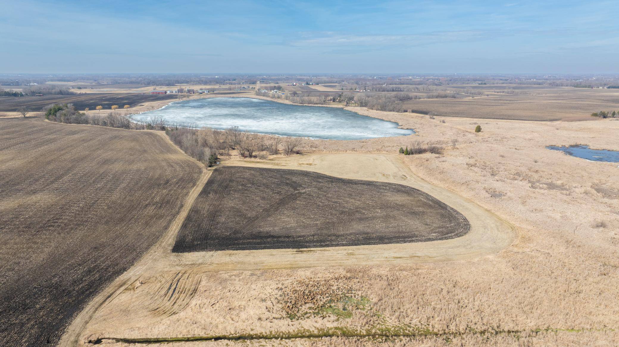 000 Mn-25, Mayer, MN 55360