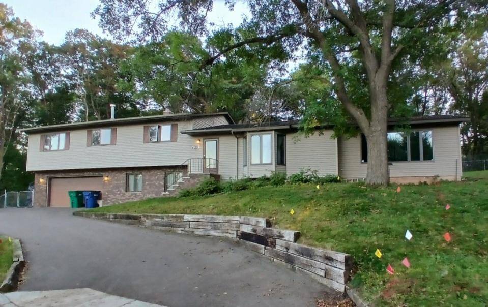 1515 Calvary Hill LN, Saint Cloud, MN 56301
