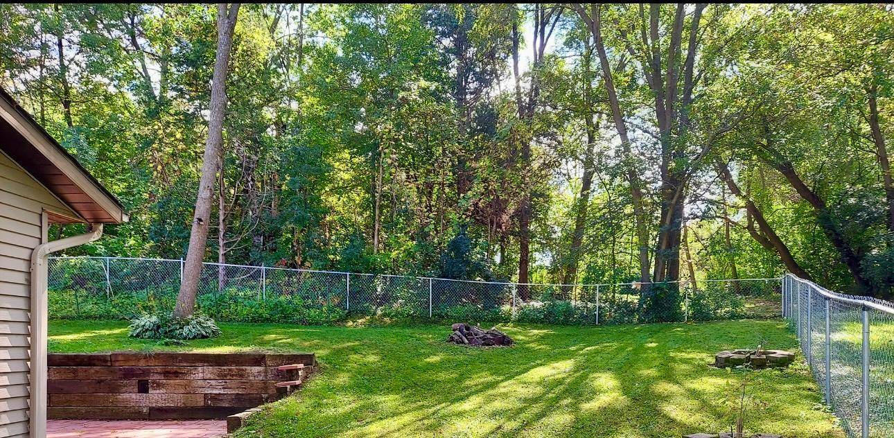 1515 Calvary Hill LN, Saint Cloud, MN 56301