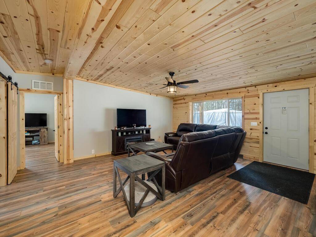 32269 County Rd 43, Willow River, MN 55795
