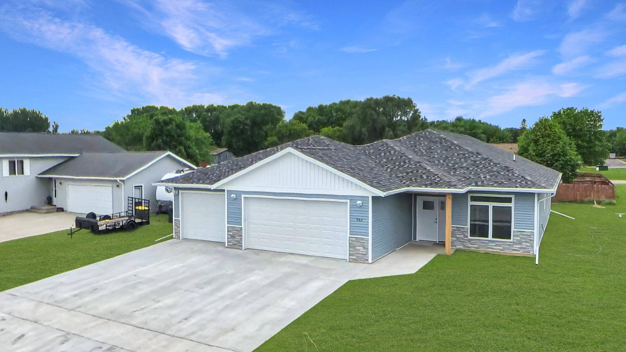 503 Darlene DR, Marshall, MN 56258