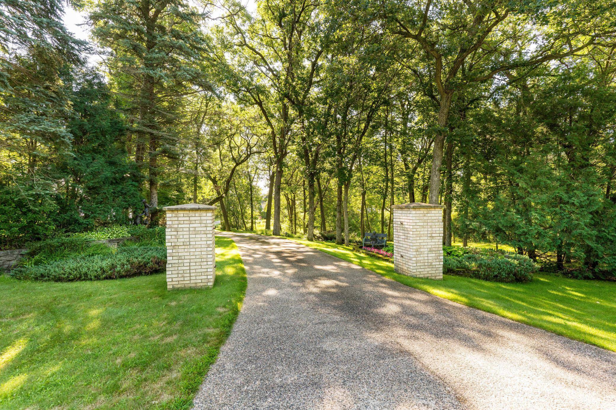 2807 Government Point RD NE, Alexandria, MN 56308