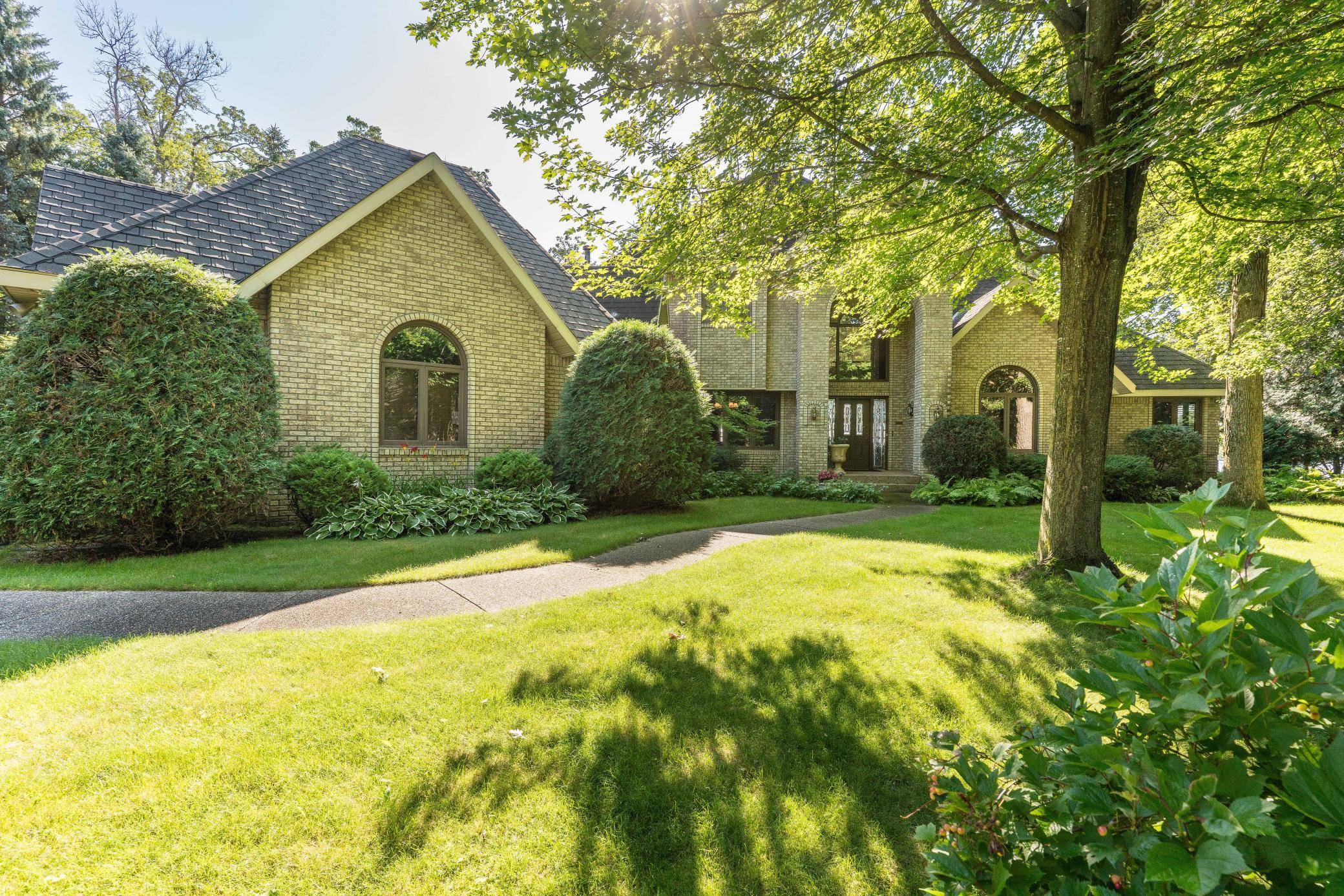 2807 Government Point RD NE, Alexandria, MN 56308