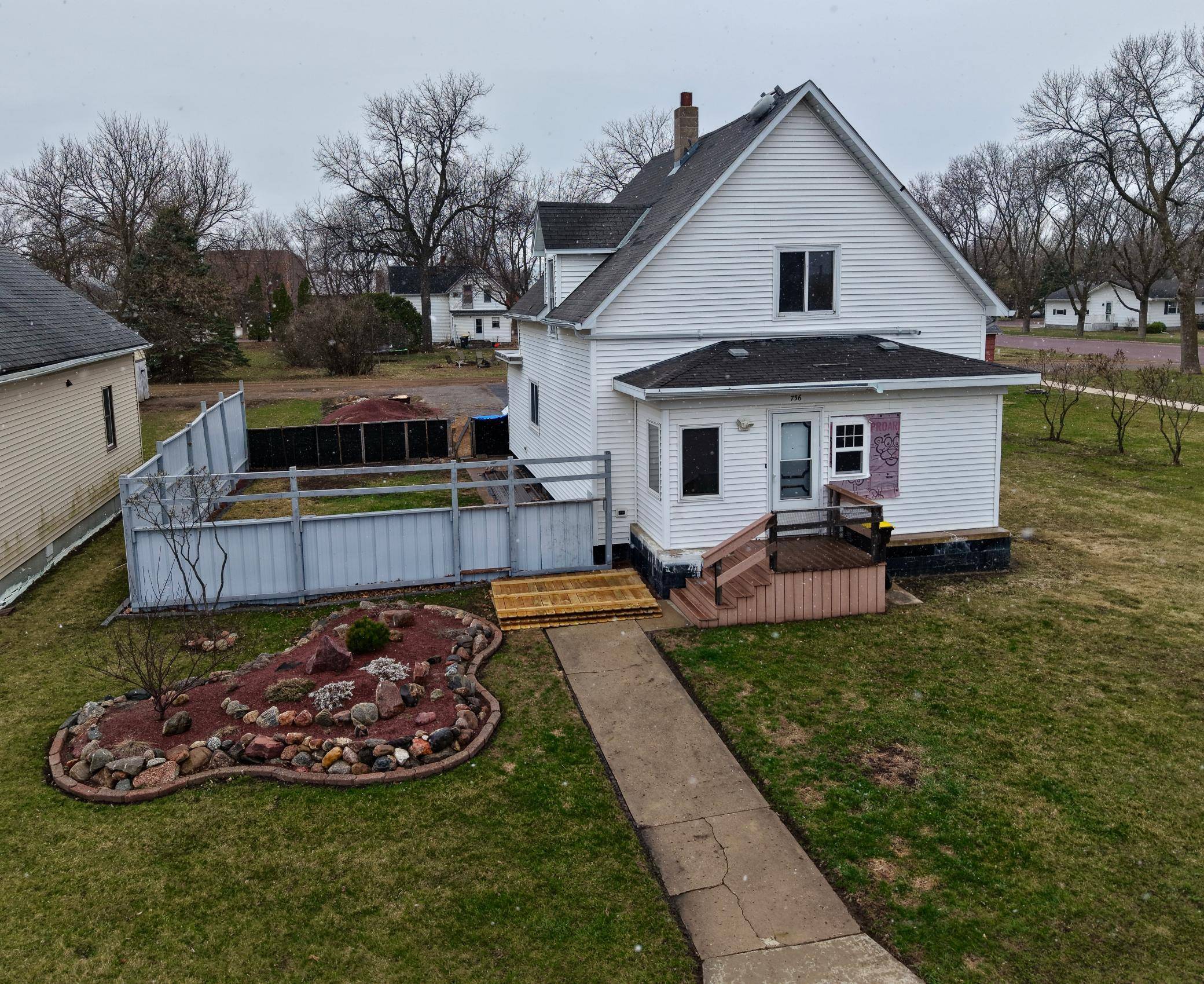 736 Cedar AVE, Westbrook, MN 56183