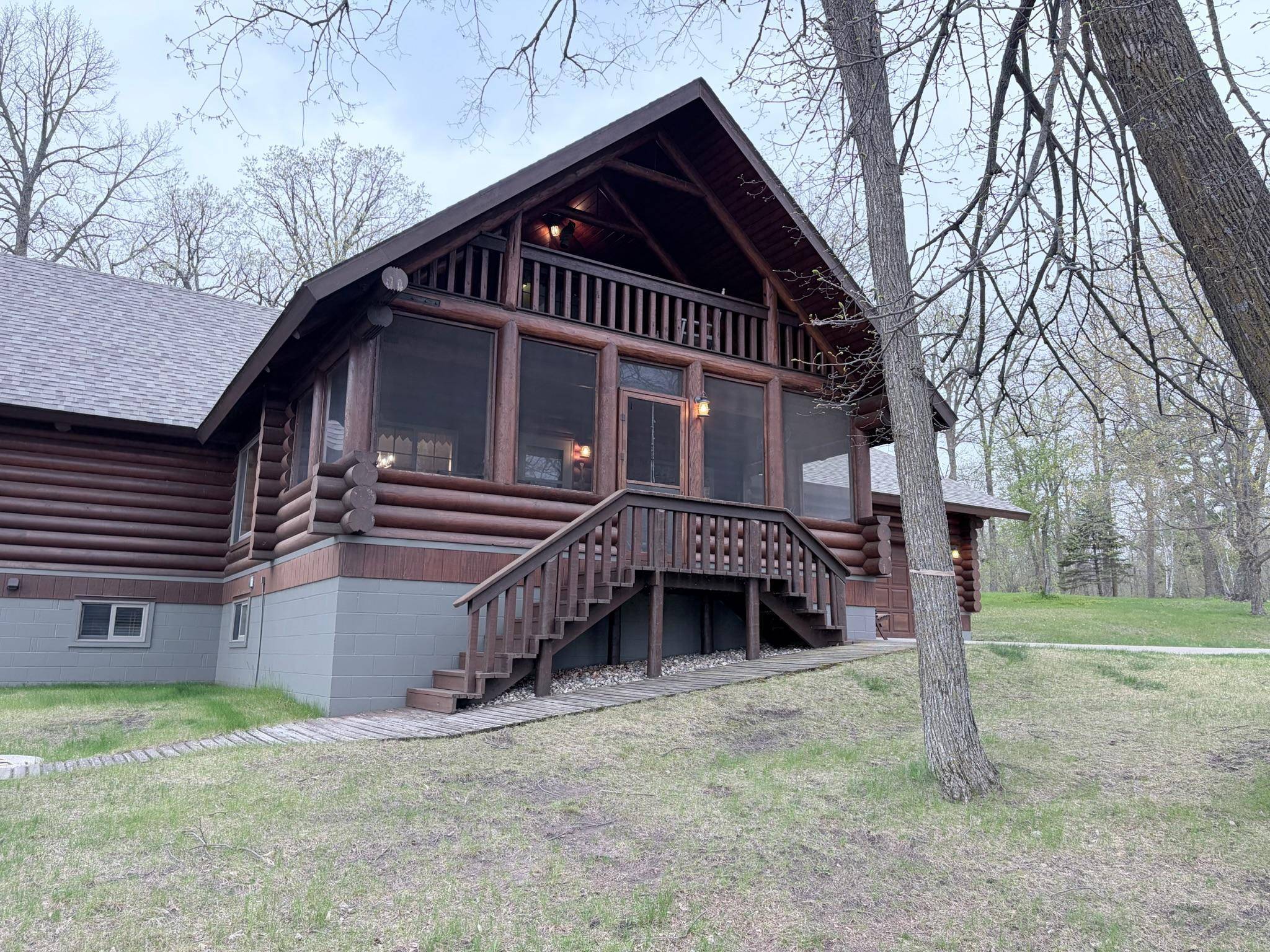 40105 Hunters RD, Ponsford, MN 56575