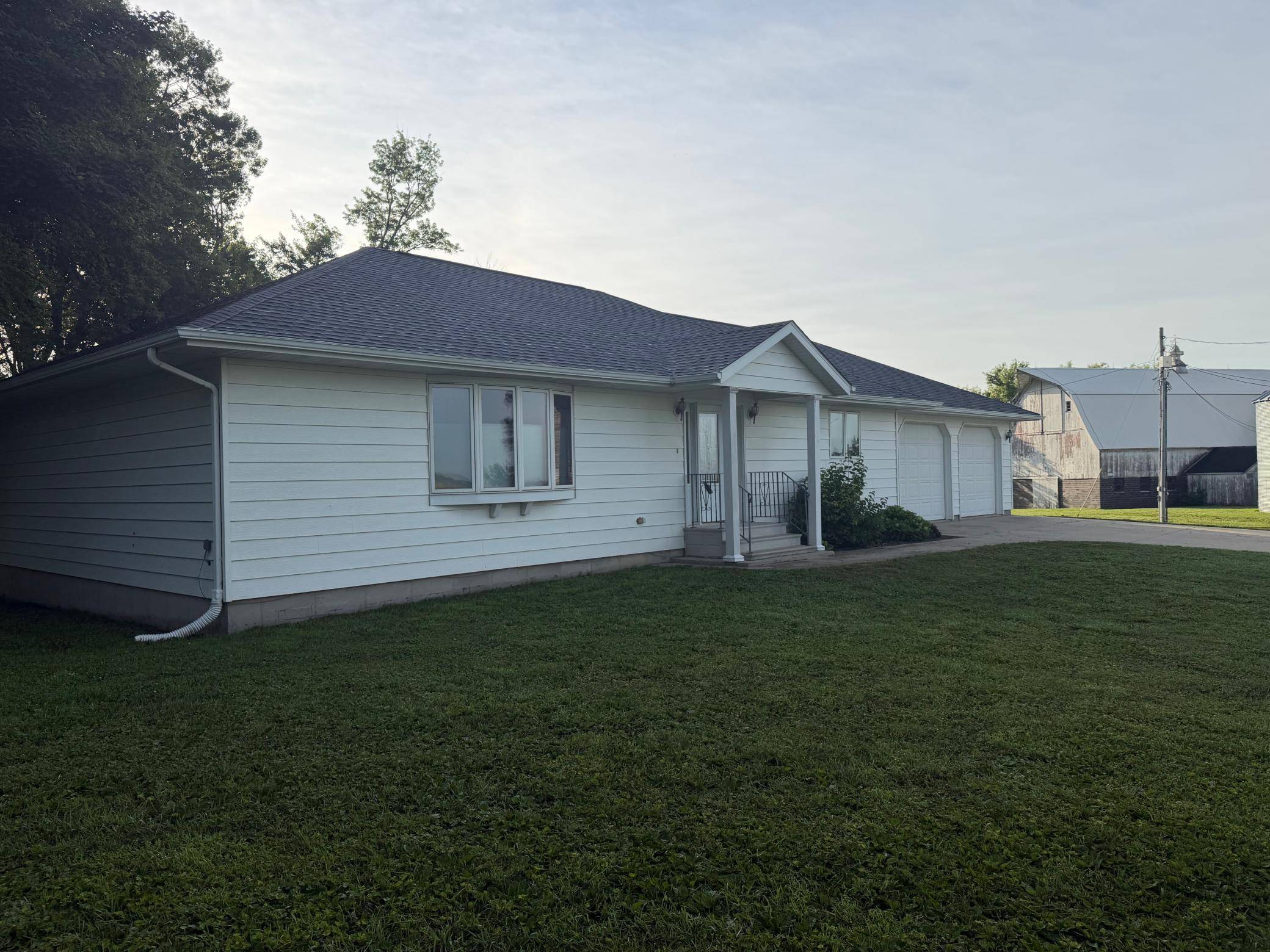 16612 670th AVE, Alden, MN 56009