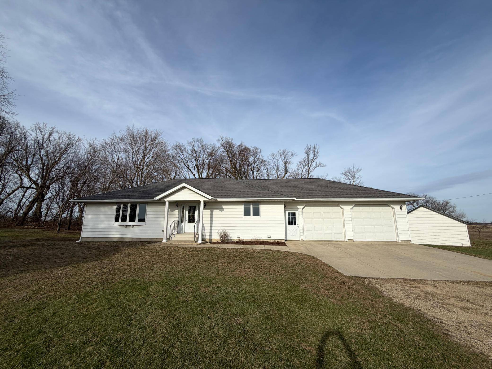 16612 670th AVE, Alden, MN 56009