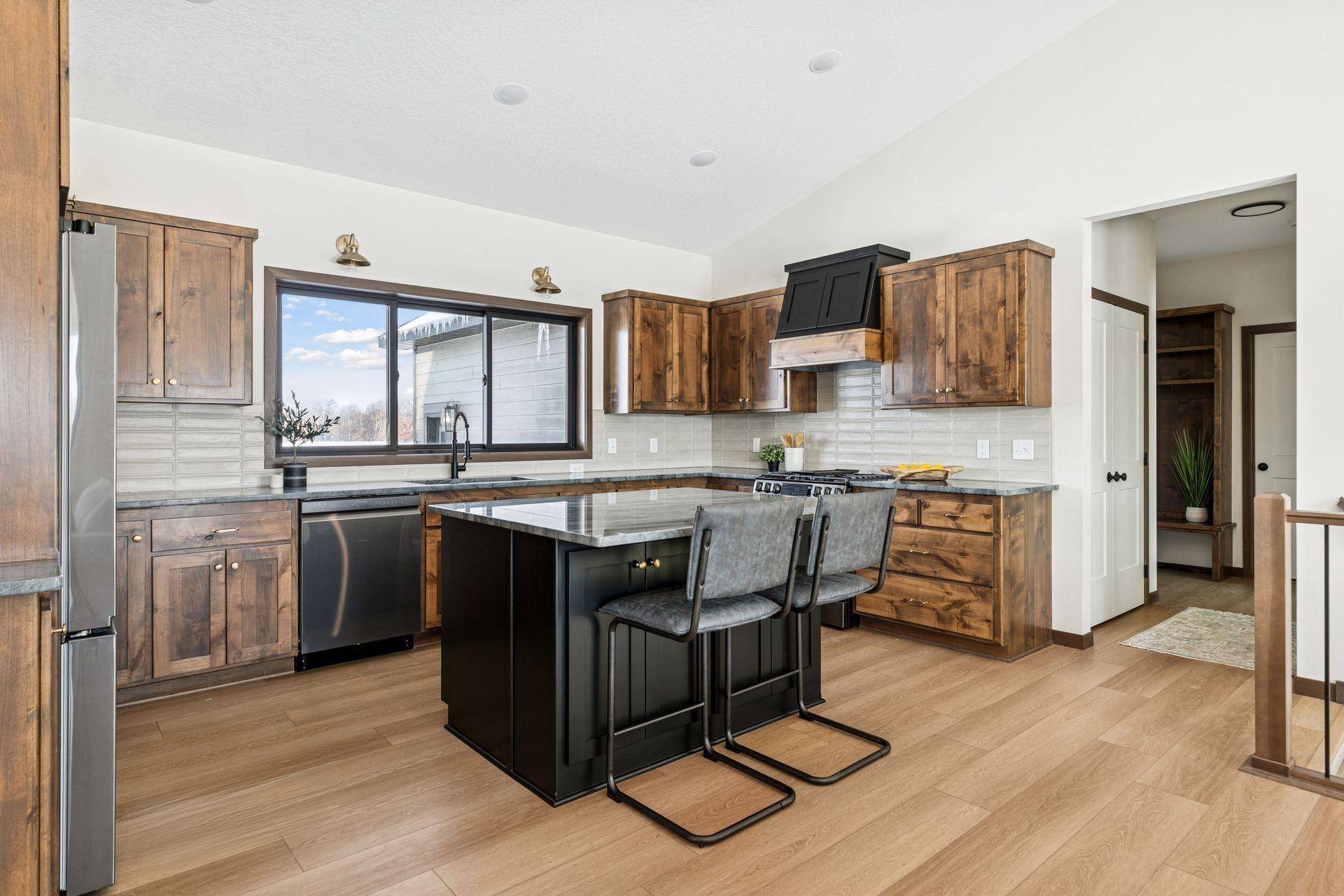 4582 Verde Valley RD NW, Oak Grove, MN 55303