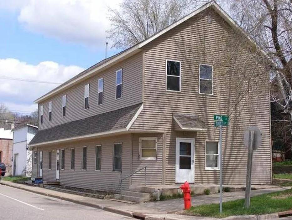 104 Pine ST, Glenwood City, WI 54013