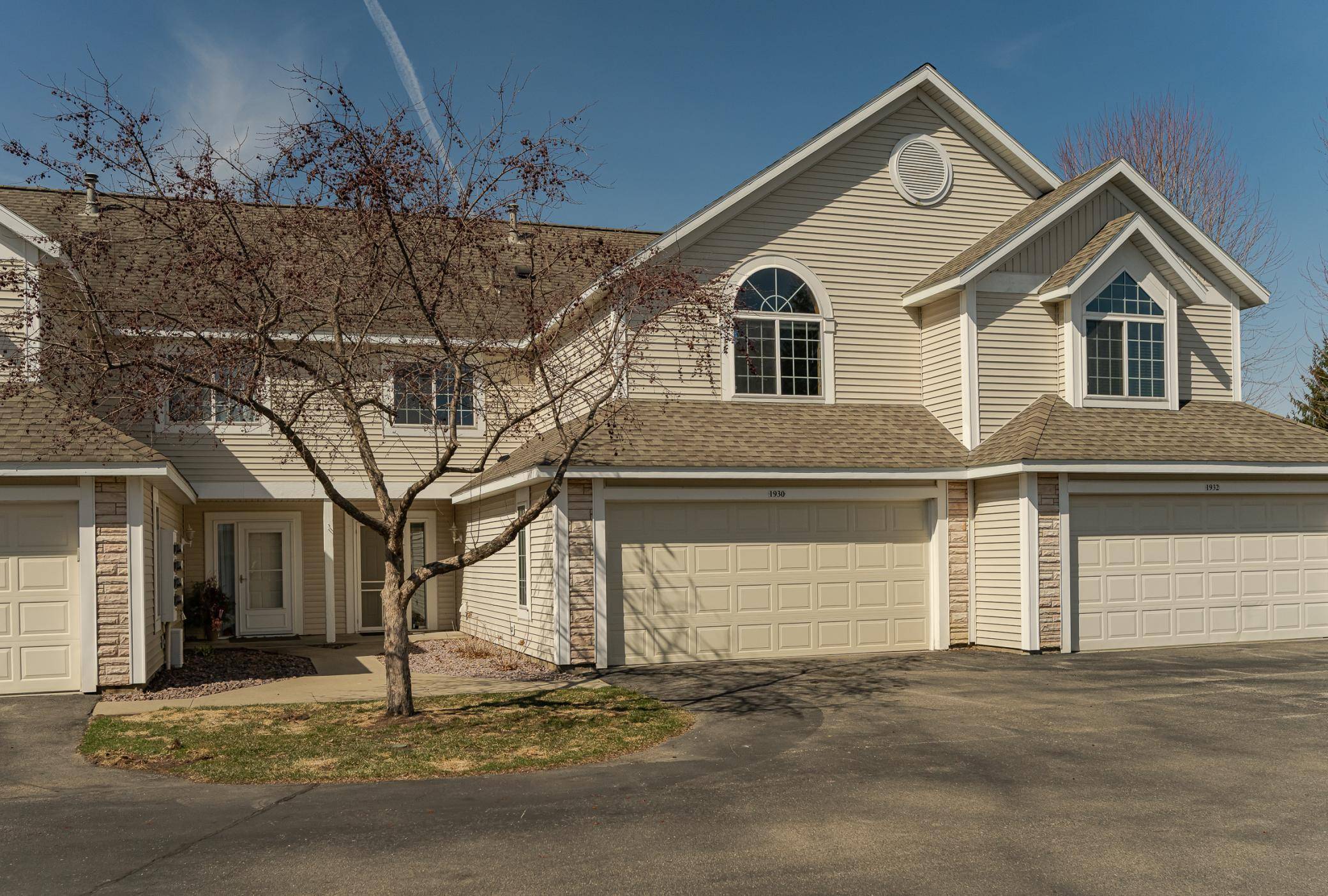 1930 Topaz Pointe LN SW, Rochester, MN 55902