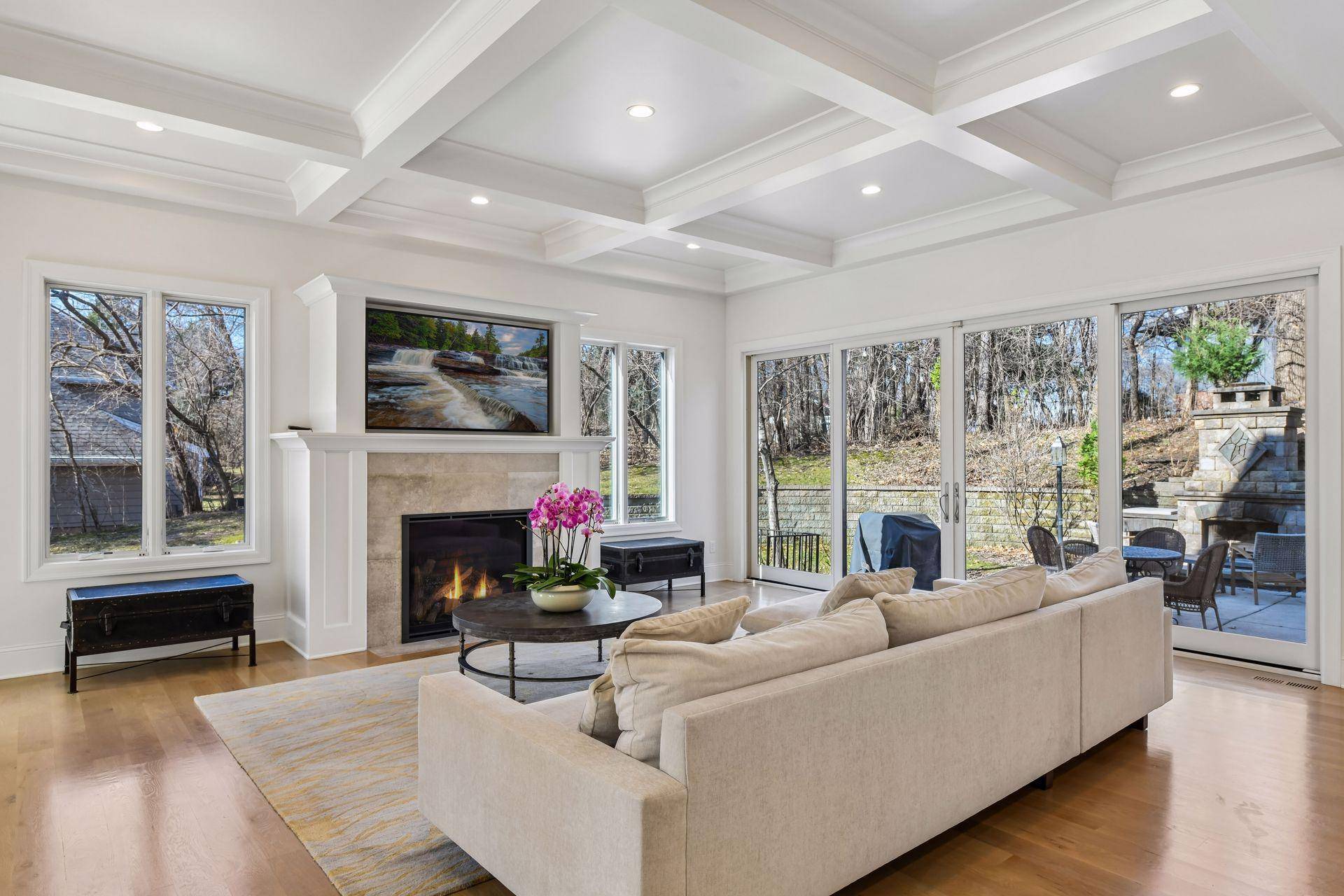 6604 Mohawk TRL, Edina, MN 55439