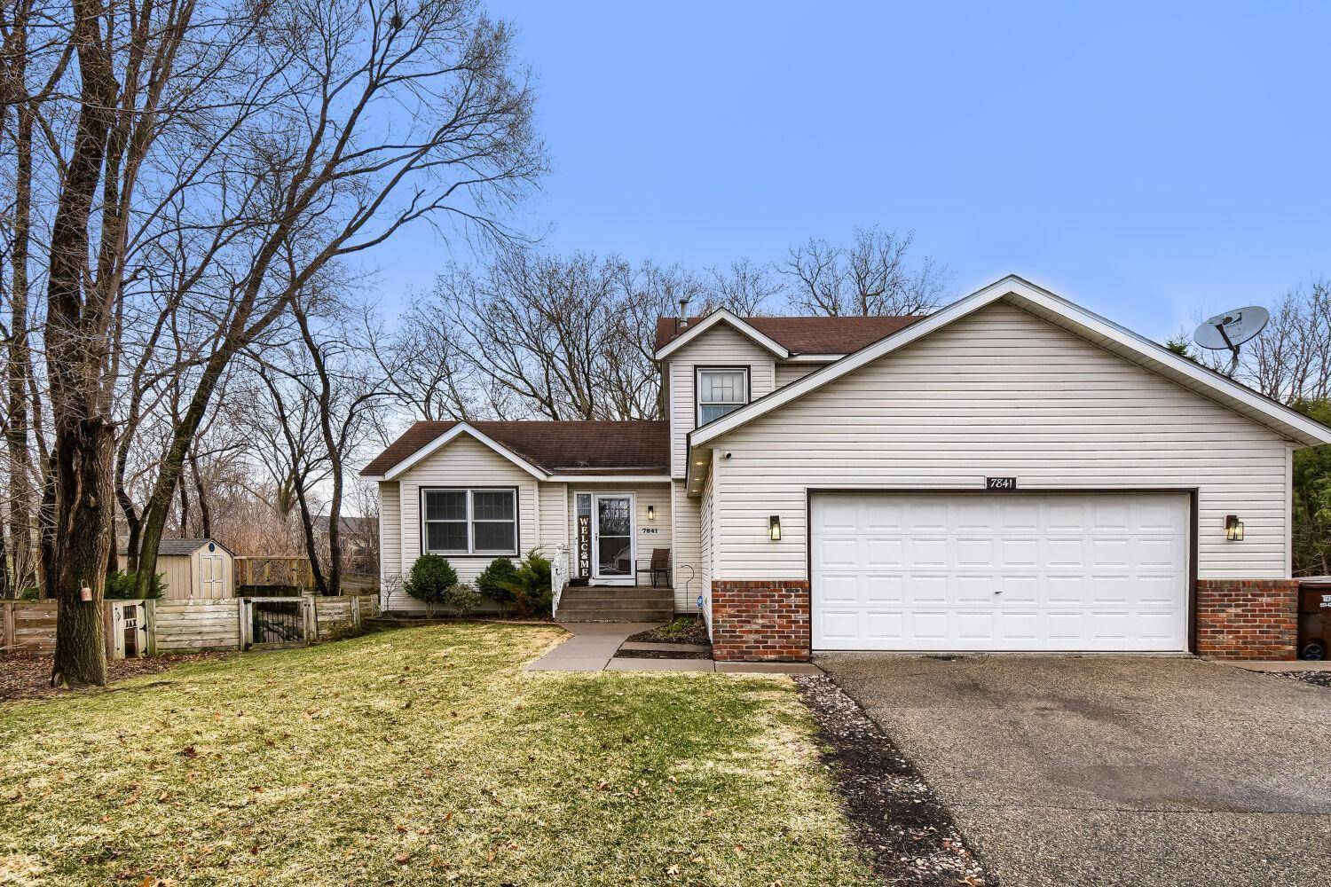 7841 Corey PATH, Inver Grove Heights, MN 55076