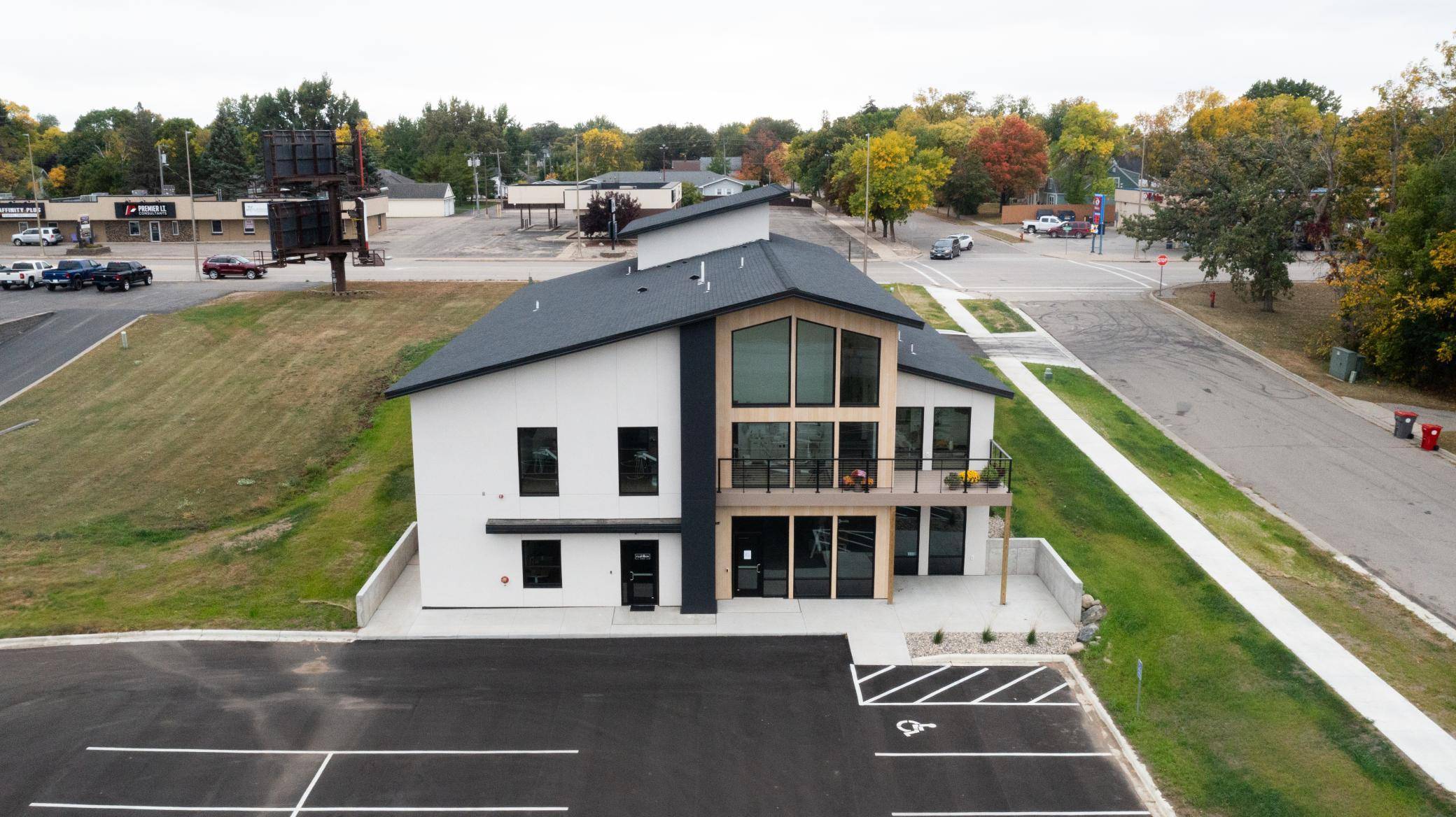 403 3rd AVE E #Suite 3, Alexandria, MN 56308