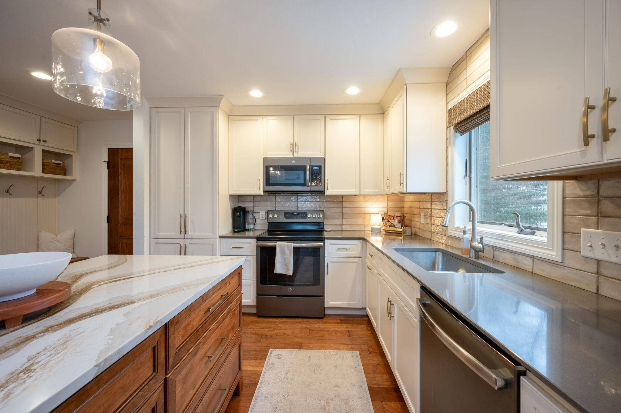 3819 Cedar Creek CT, Fairmont, MN 56031