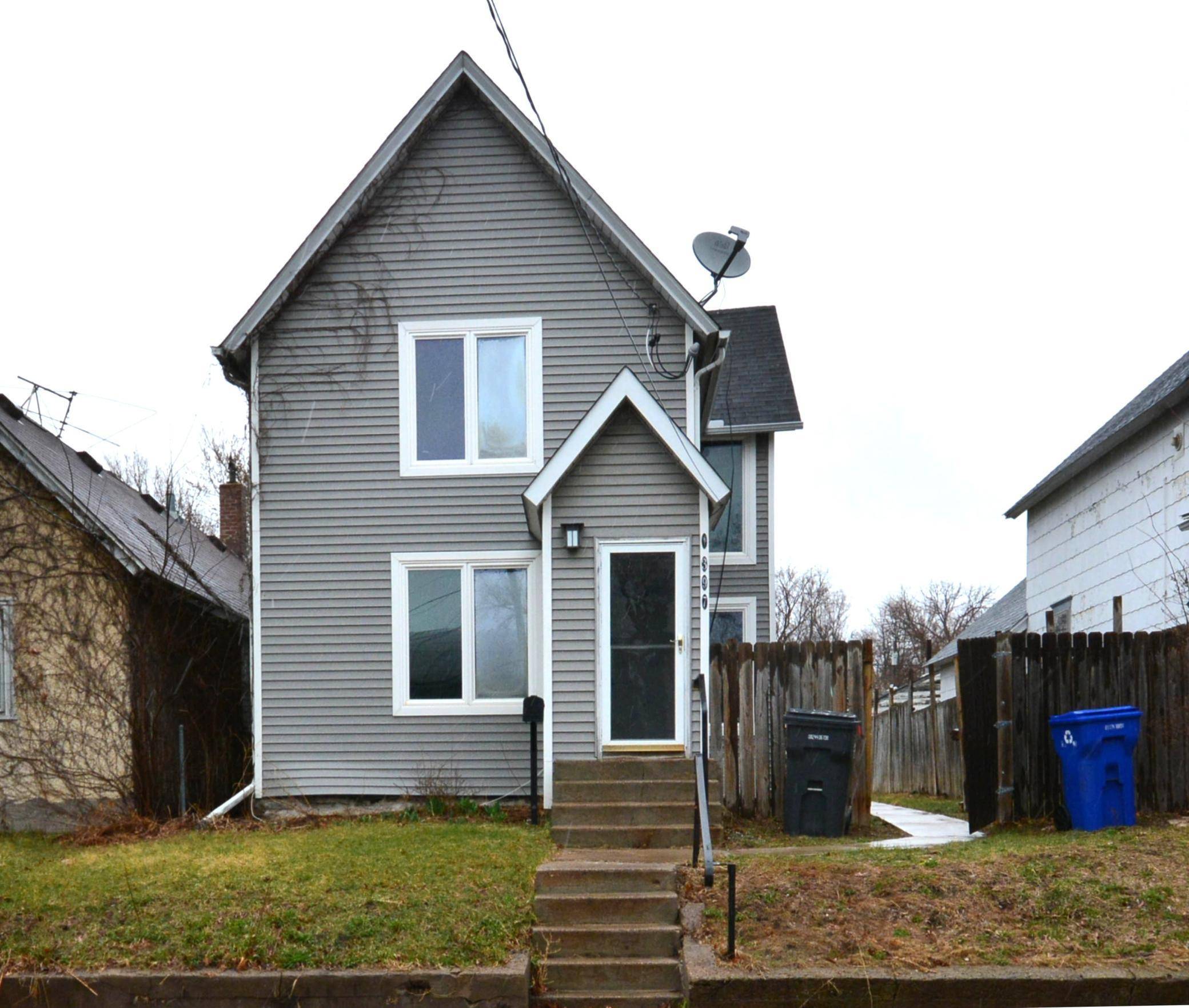 397 Burgess ST, Saint Paul, MN 55117