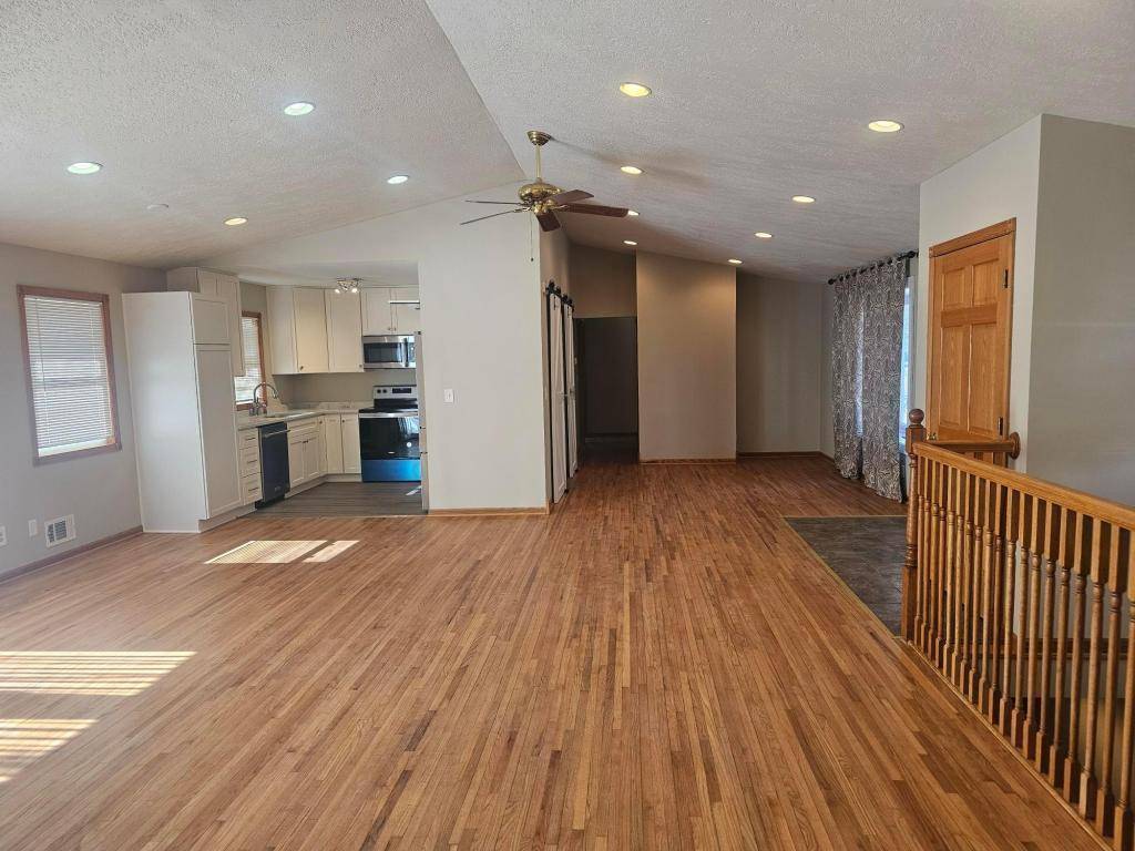 1209 Pearson Pkwy N, Brooklyn Park, MN 55444