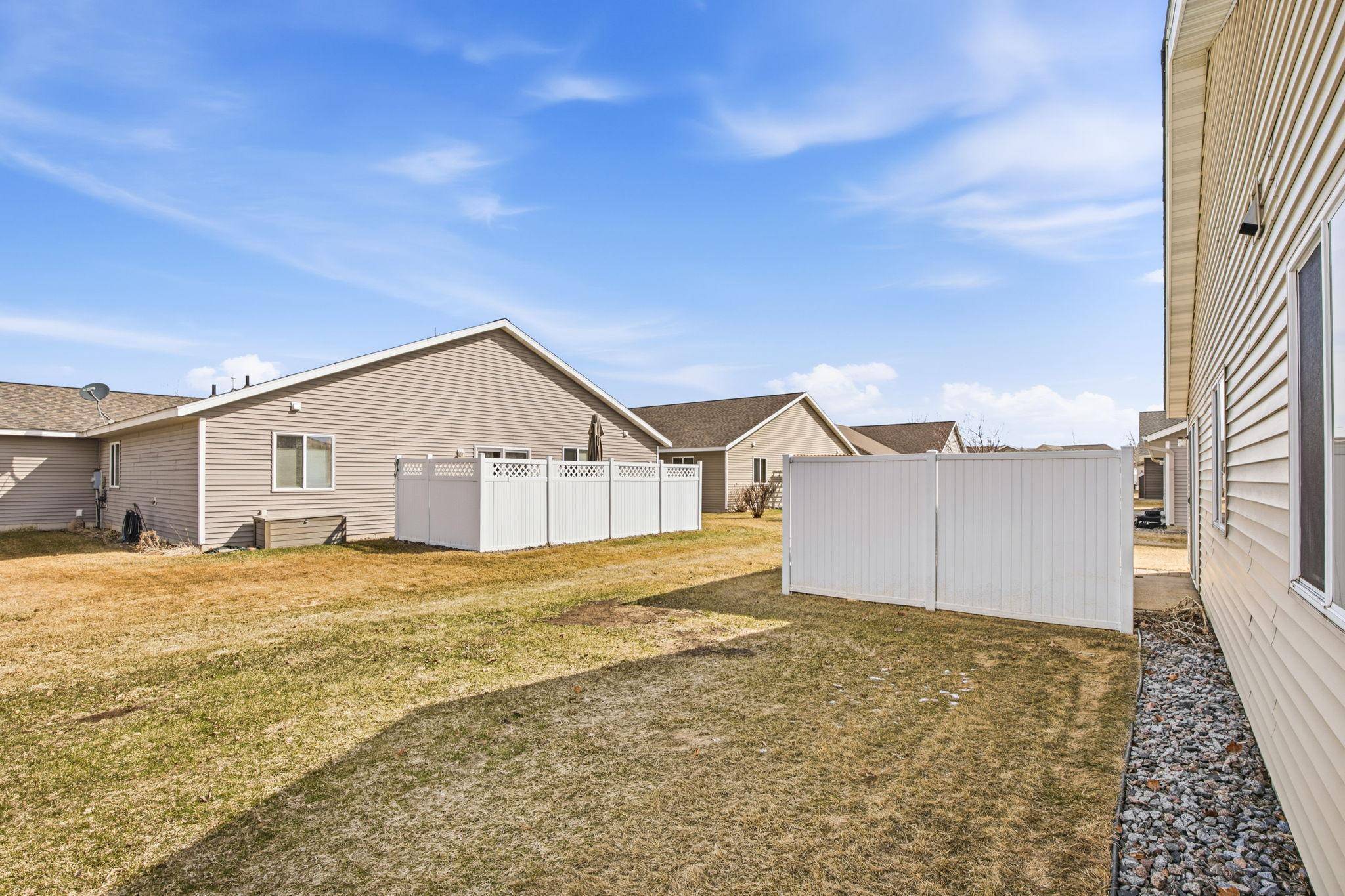 6737 22nd Street LOOP N, Saint Cloud, MN 56303