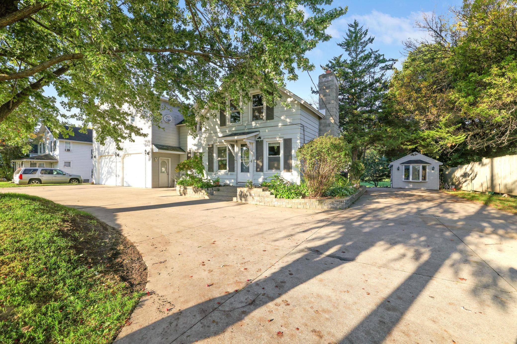 412 Prairie AVE, Faribault, MN 55021