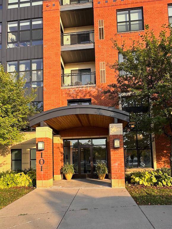 101 Saint Olaf AVE #402, Northfield, MN 55057