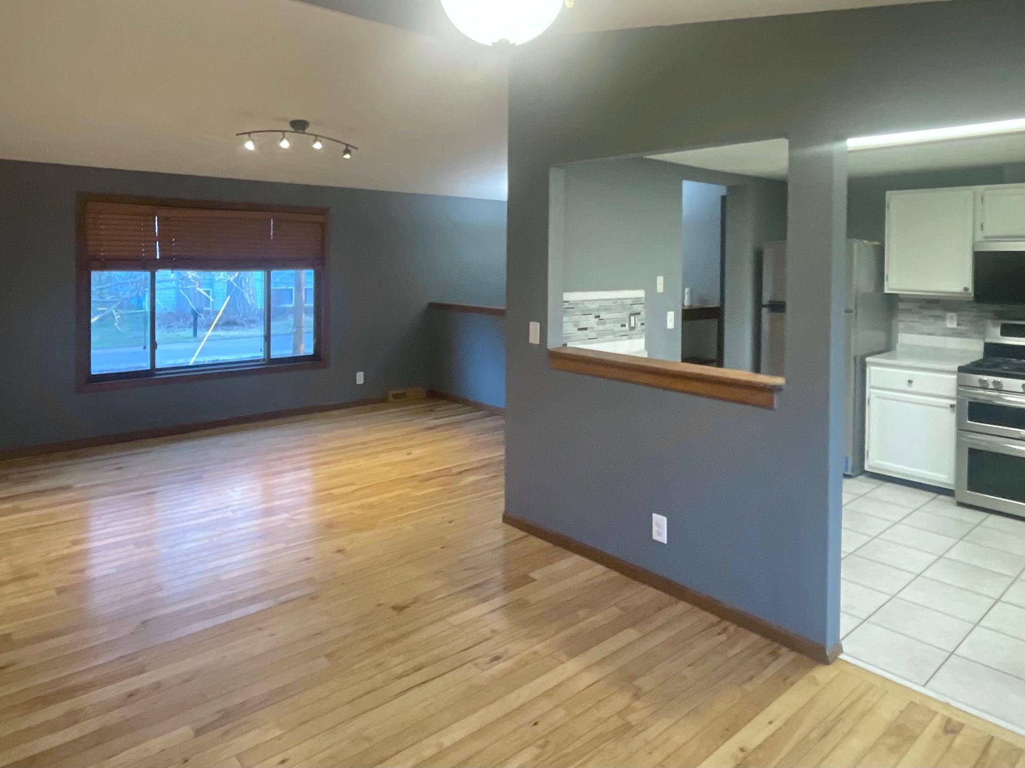 5347 Portland AVE, White Bear Twp, MN 55110