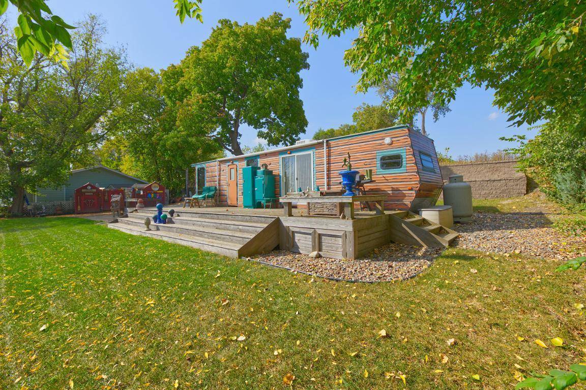1701 N Shore DR, Waverly, MN 55390